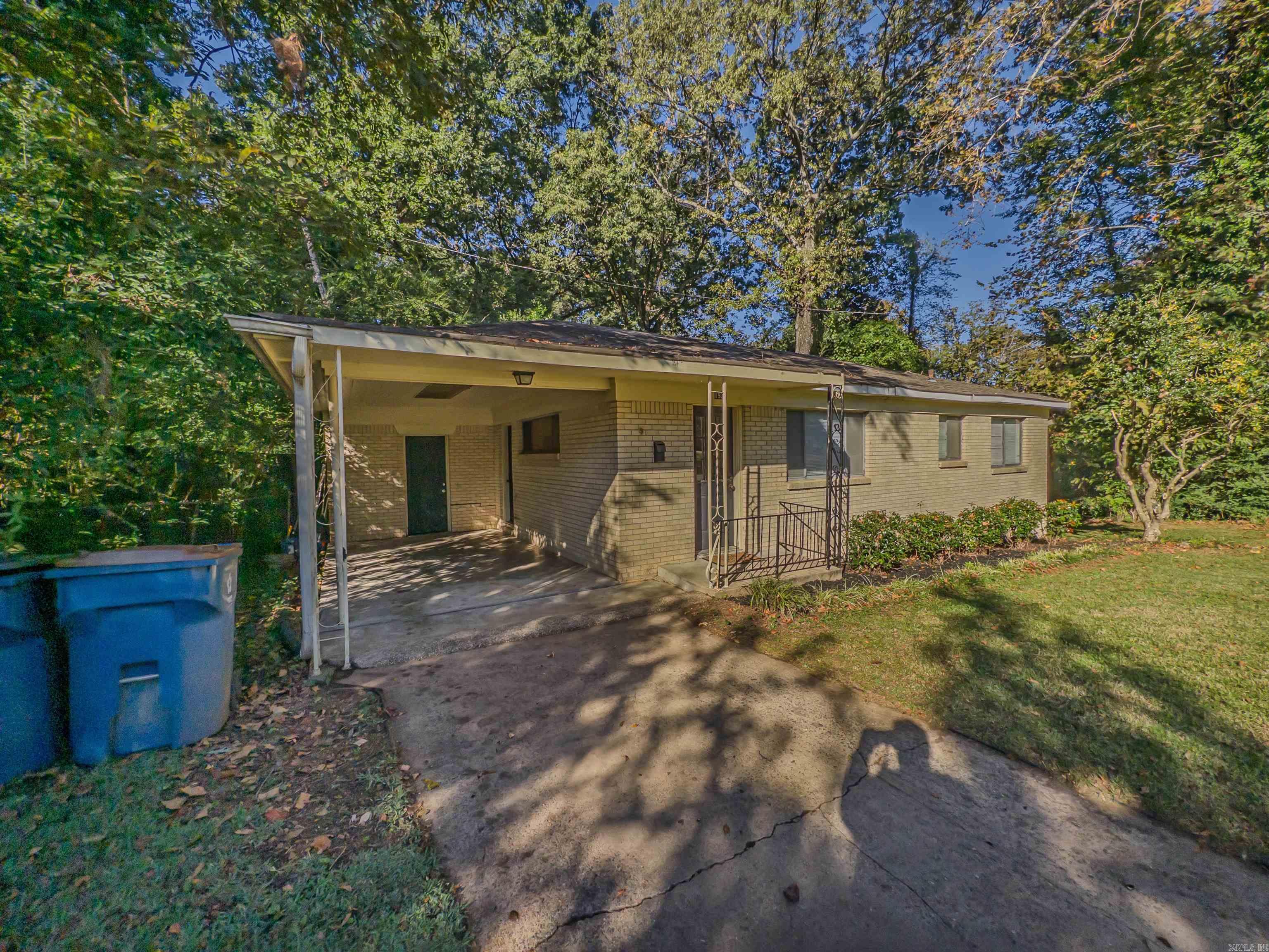 CAMMACK WOODS - Residential