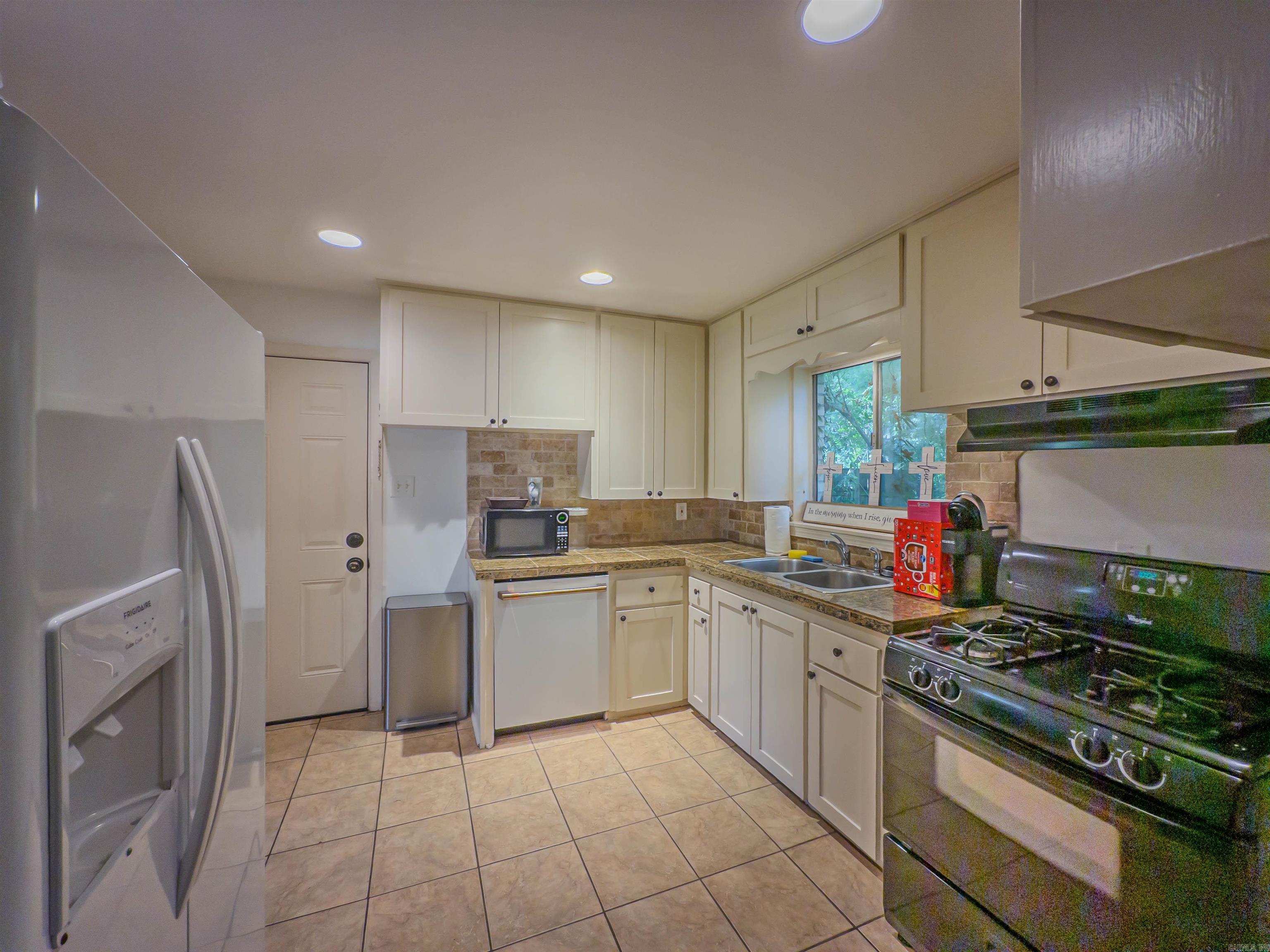 CAMMACK WOODS - Residential