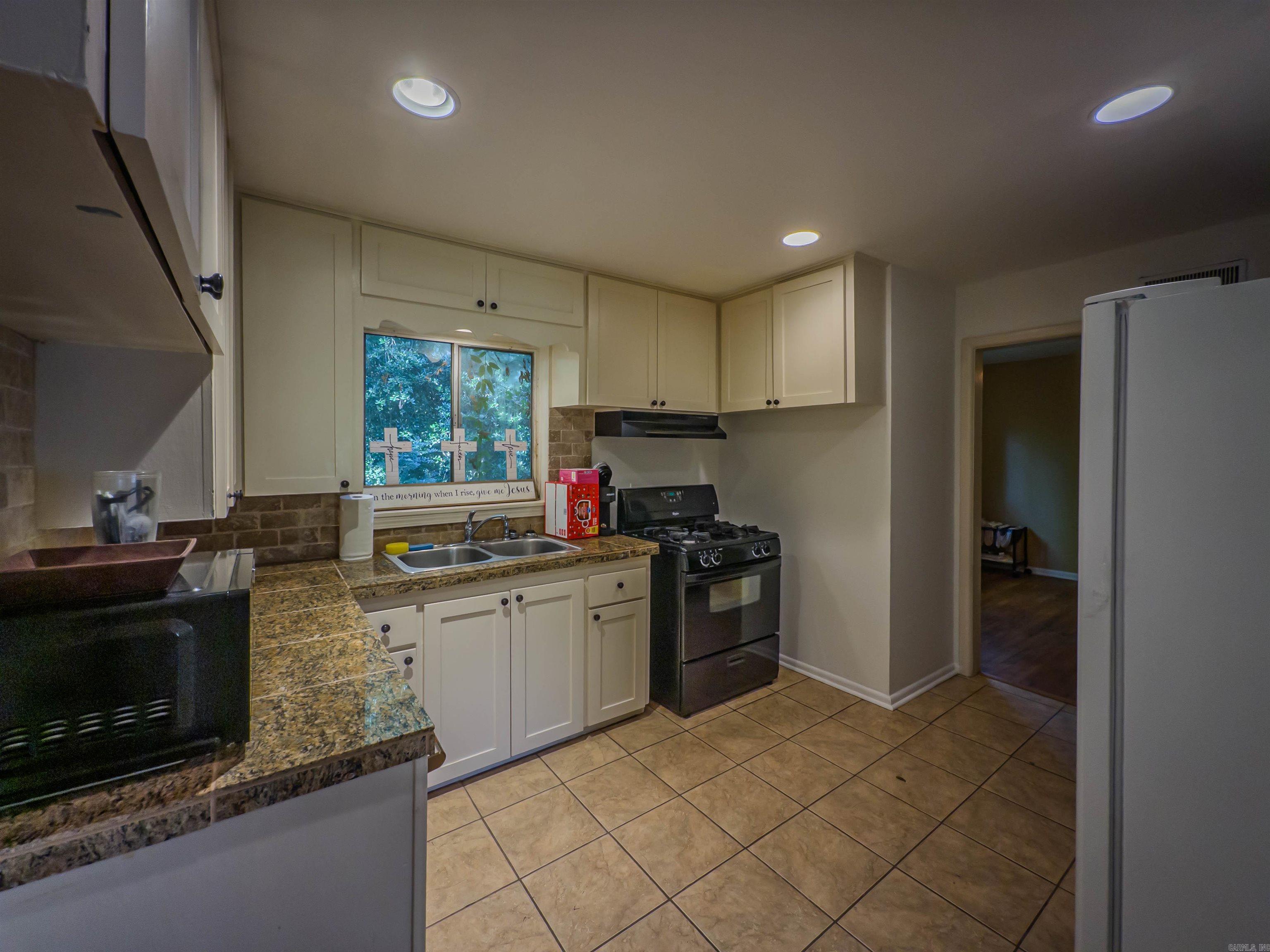 CAMMACK WOODS - Residential