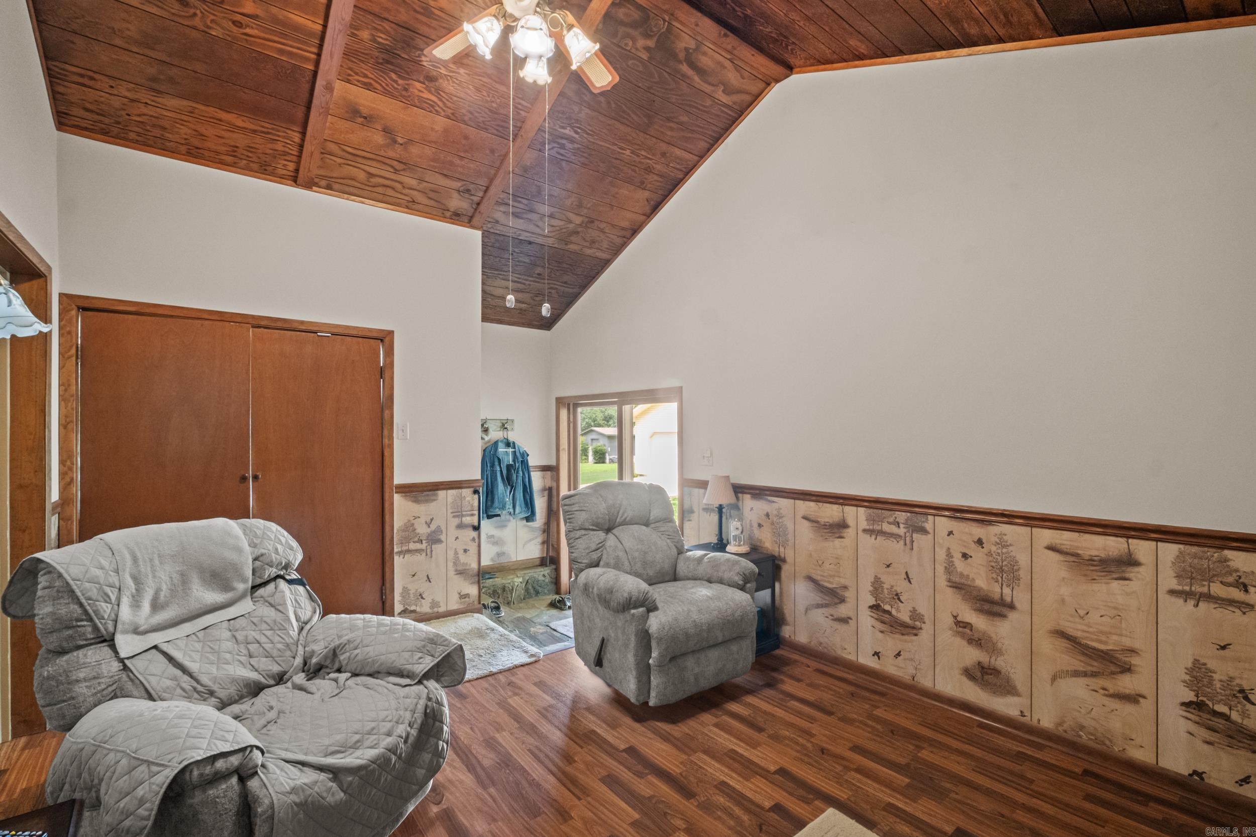 Metes & Bounds - Residential