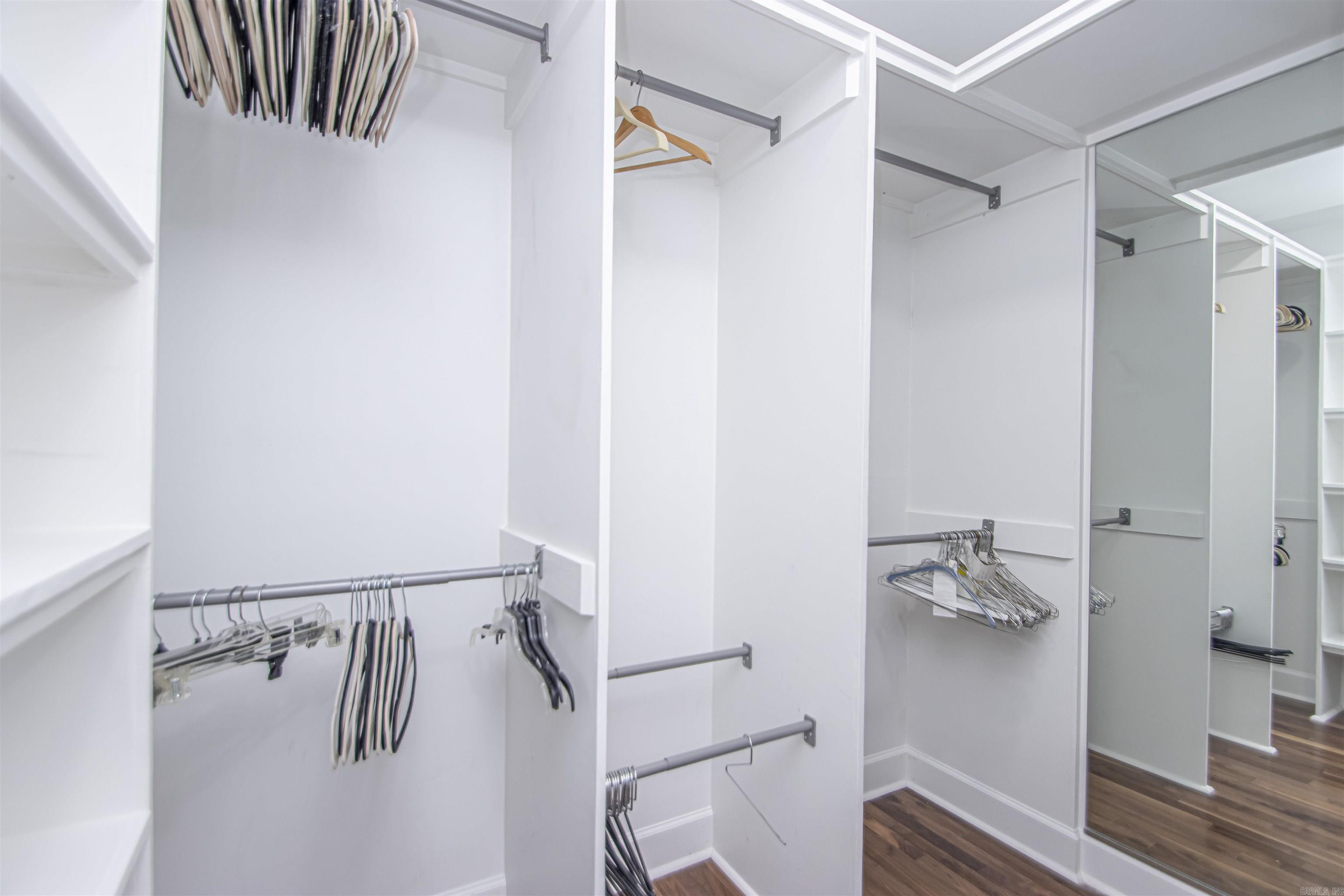 WILTON HGTS - Residential