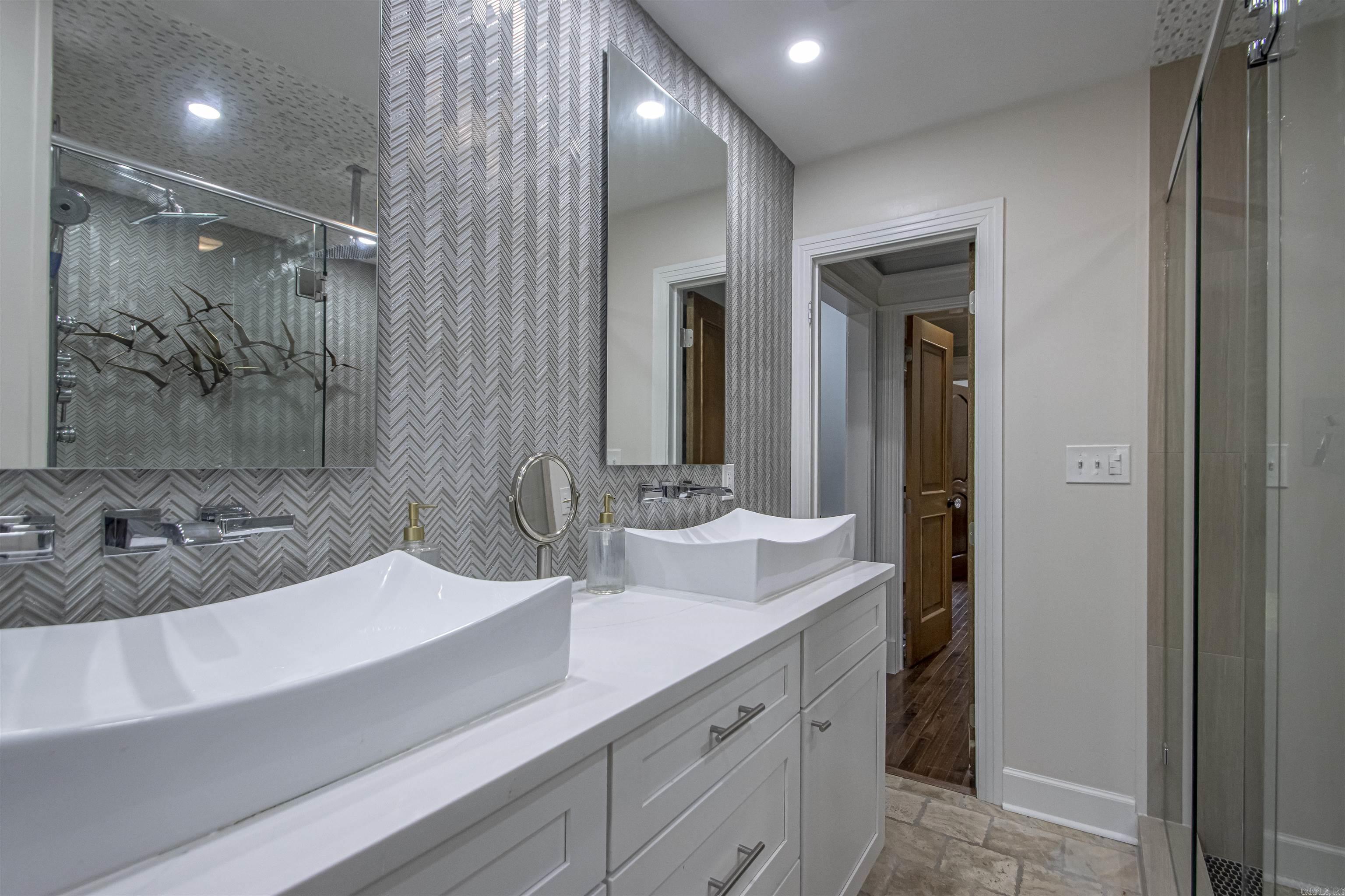 WILTON HGTS - Residential