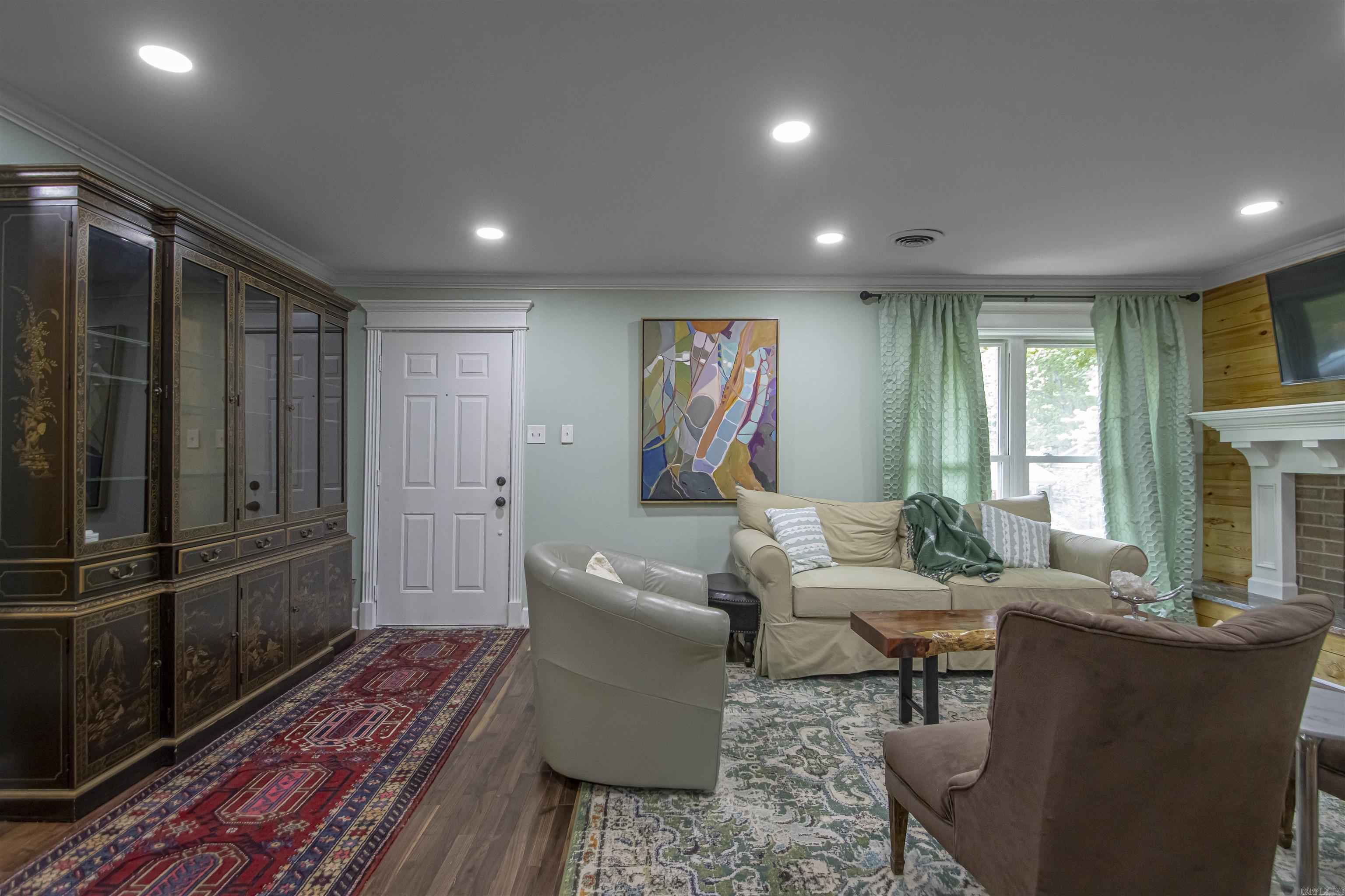 WILTON HGTS - Residential