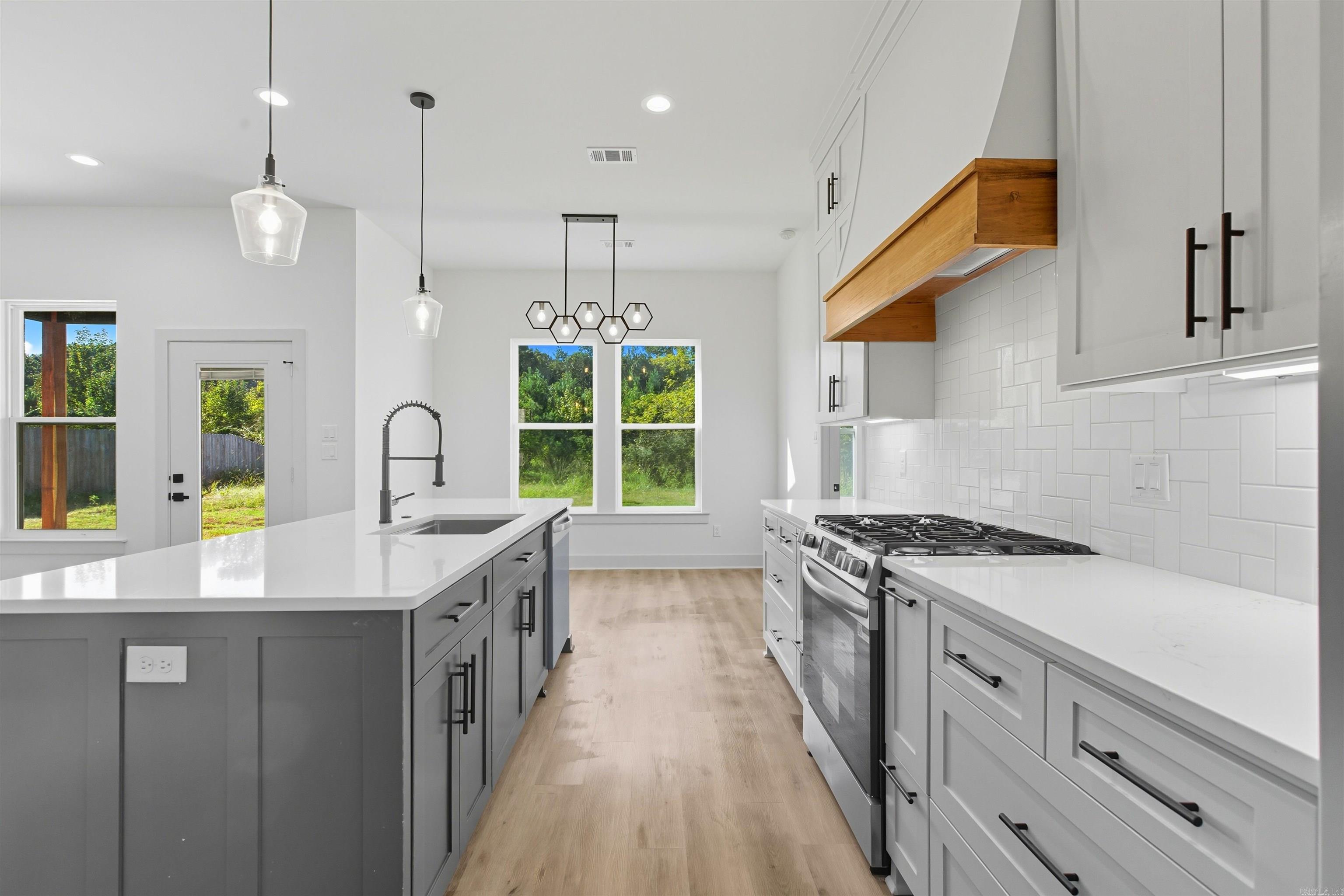 SARATOGA PLACE SUBDIVISION - Residential