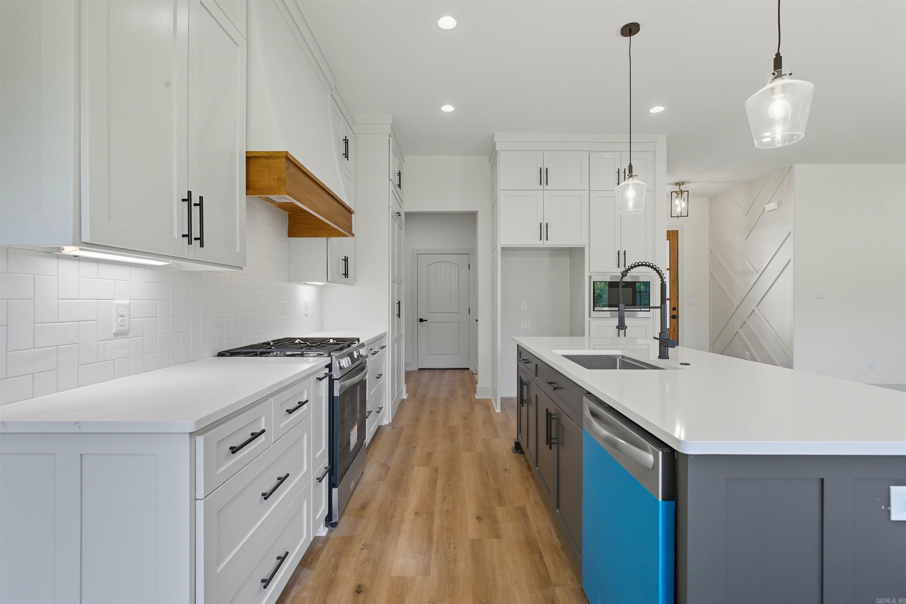 SARATOGA PLACE SUBDIVISION - Residential