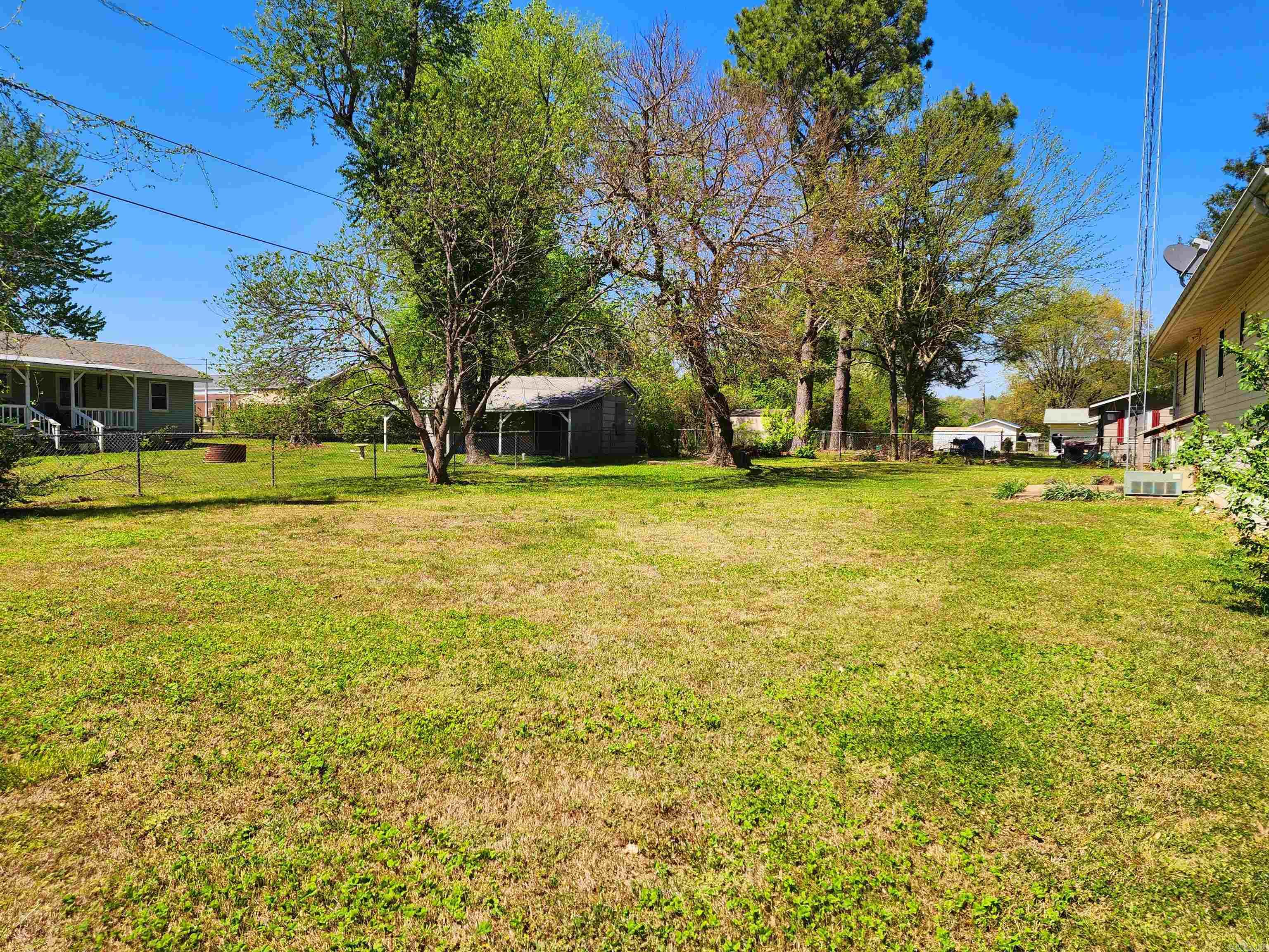 MEADOW LARK SUB - Residential