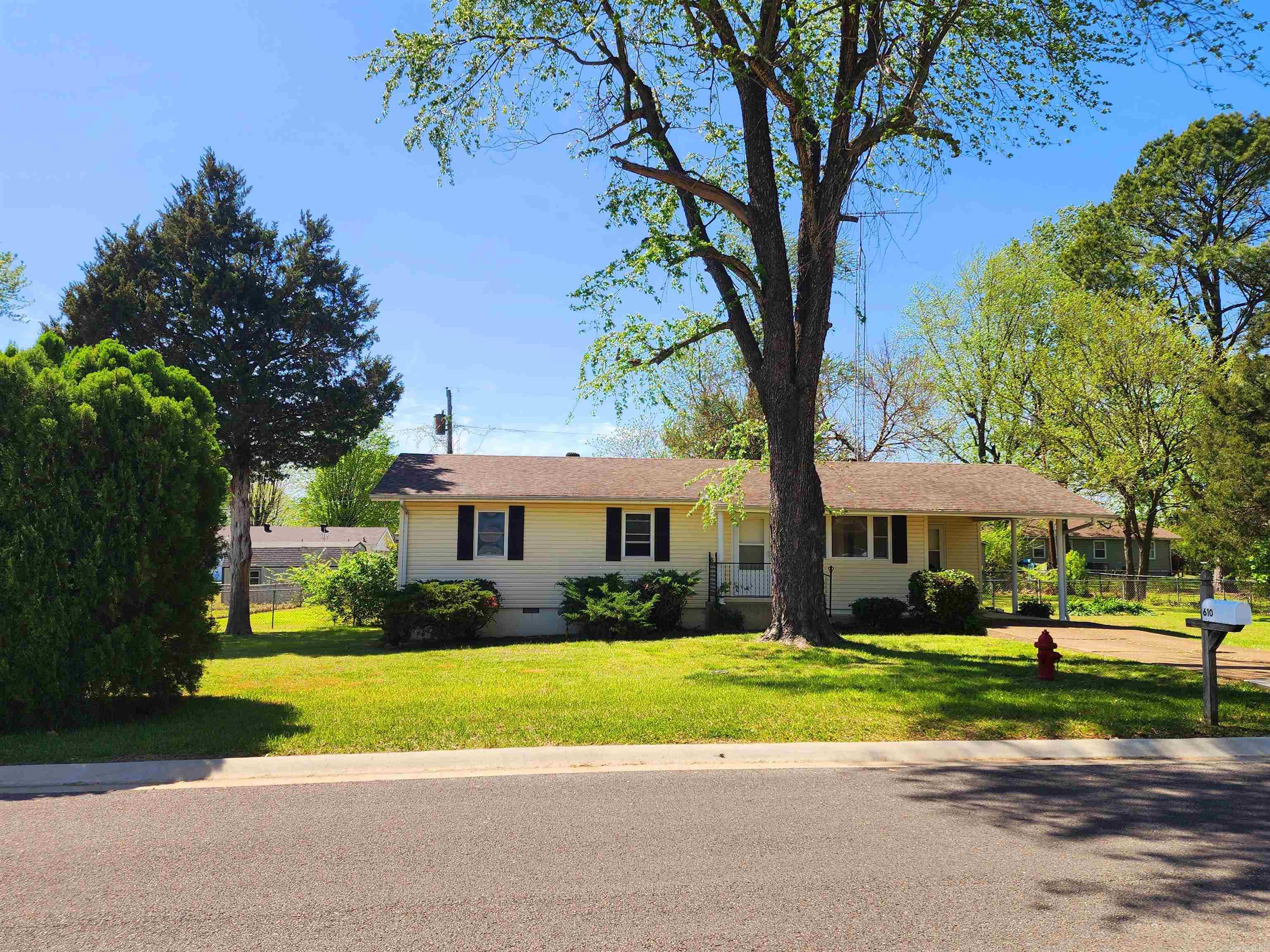 MEADOW LARK SUB - Residential