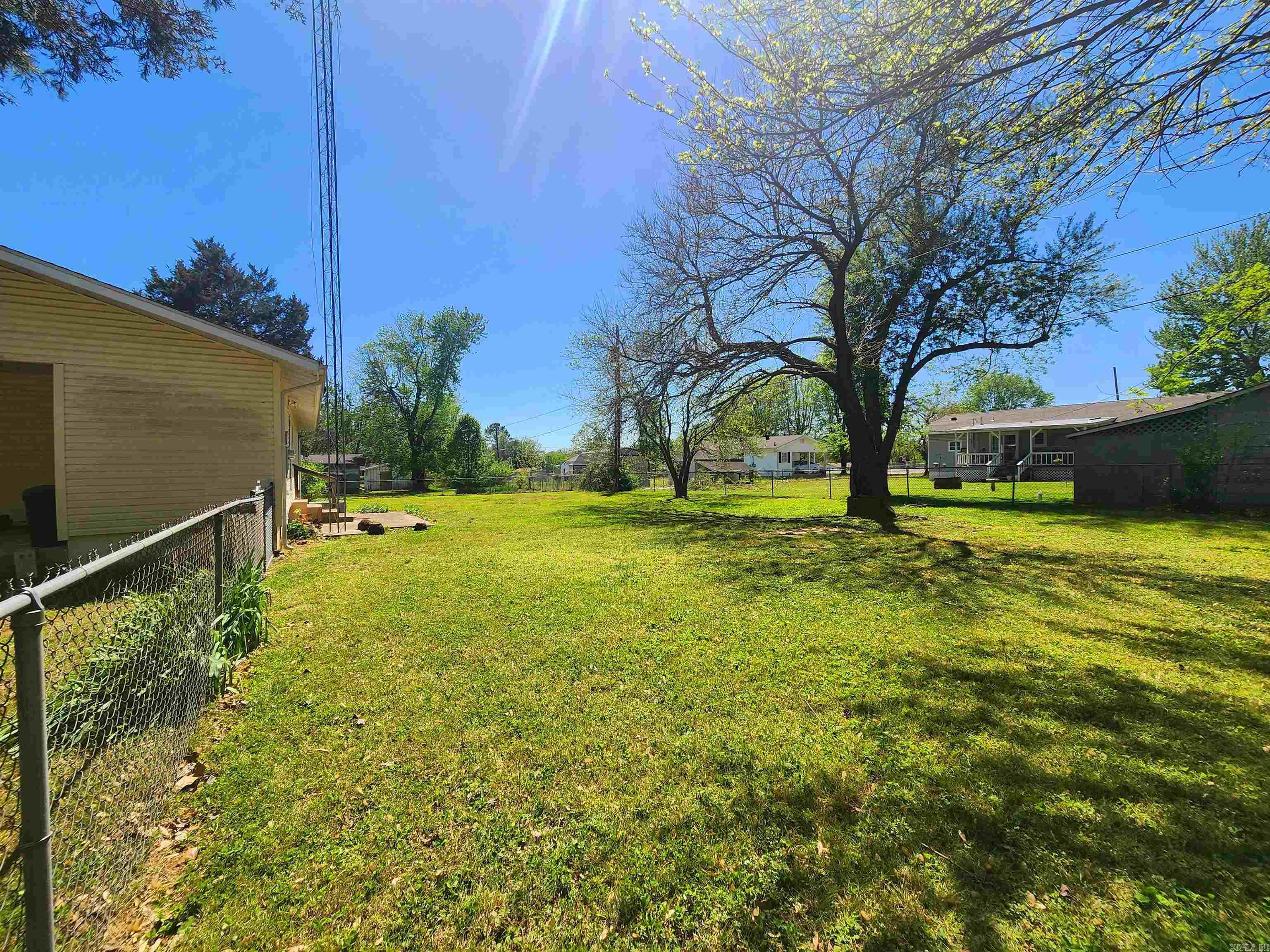 MEADOW LARK SUB - Residential