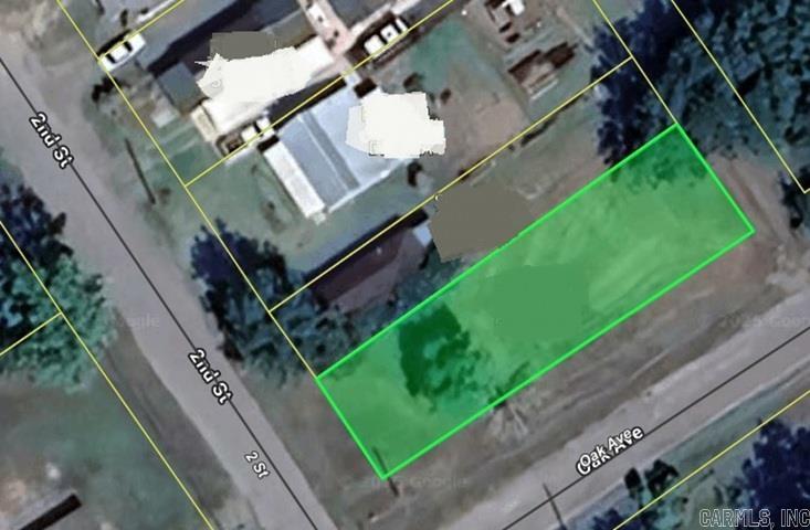 Nice level lot in town on the corner of Oak and S. Second Street.
