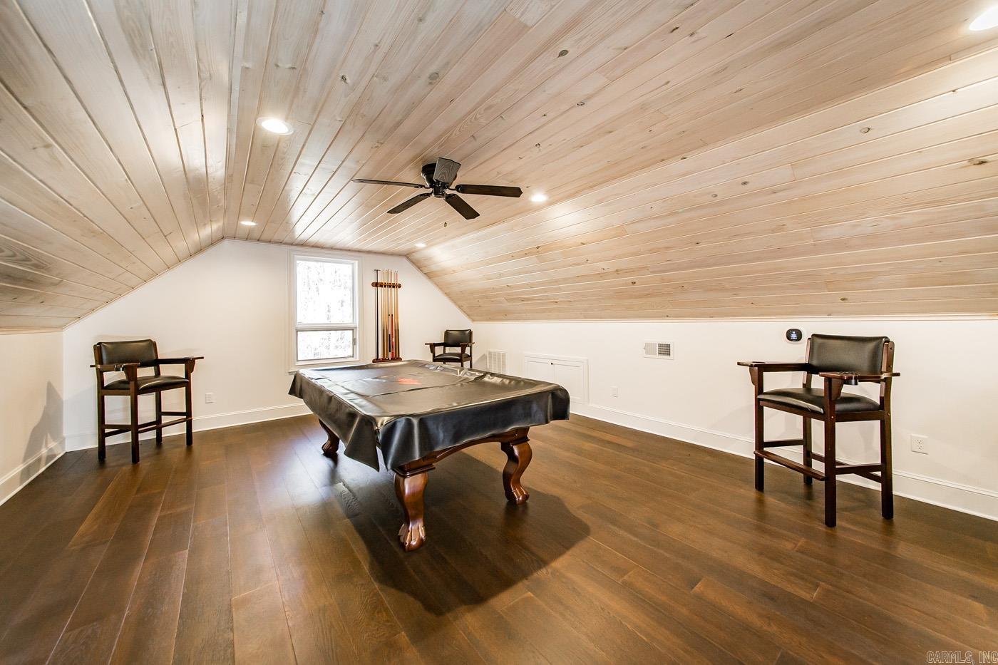 RETREAT AT GRAND ISLE - Residential