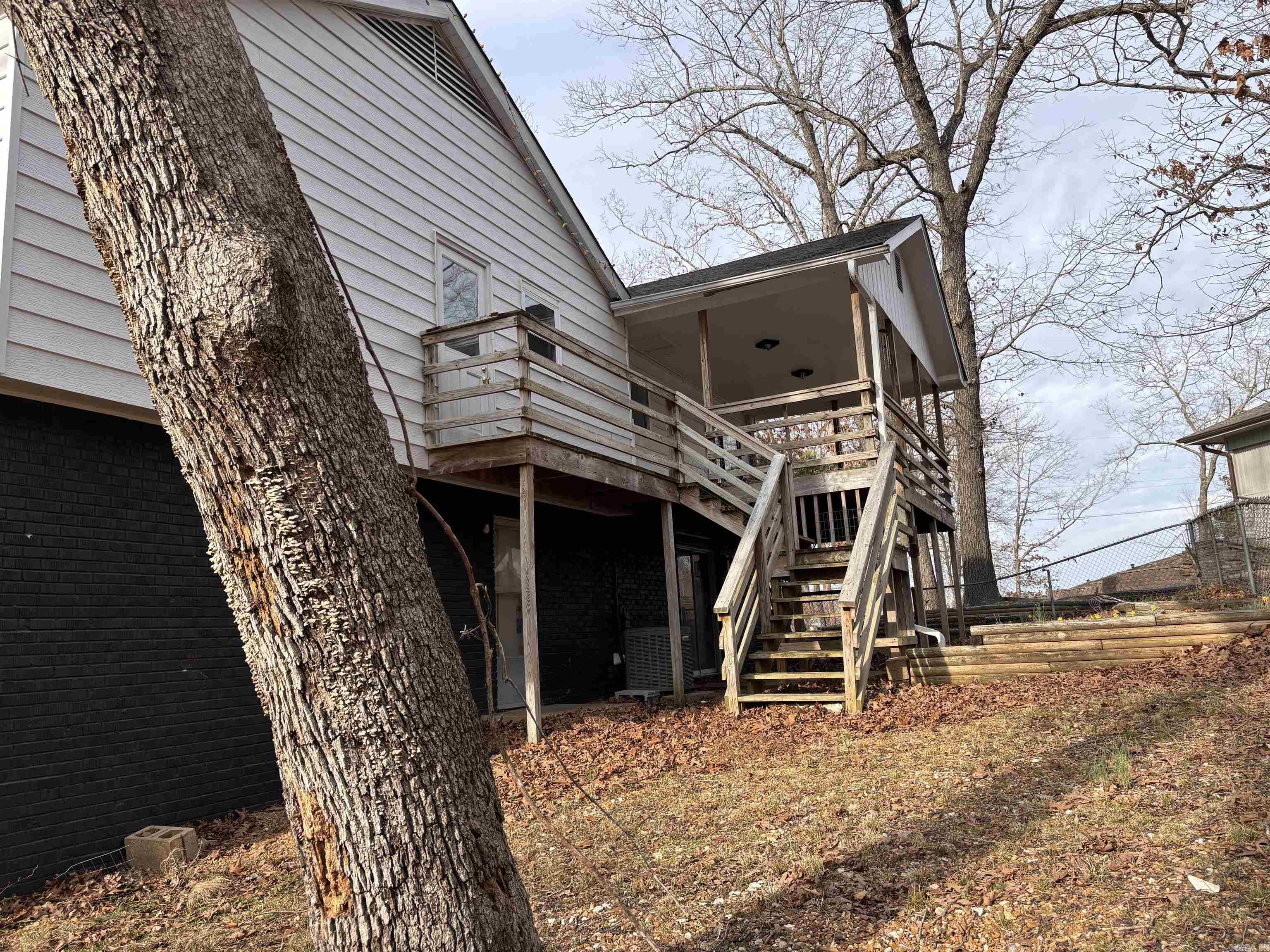 THUNDERBIRD - Residential