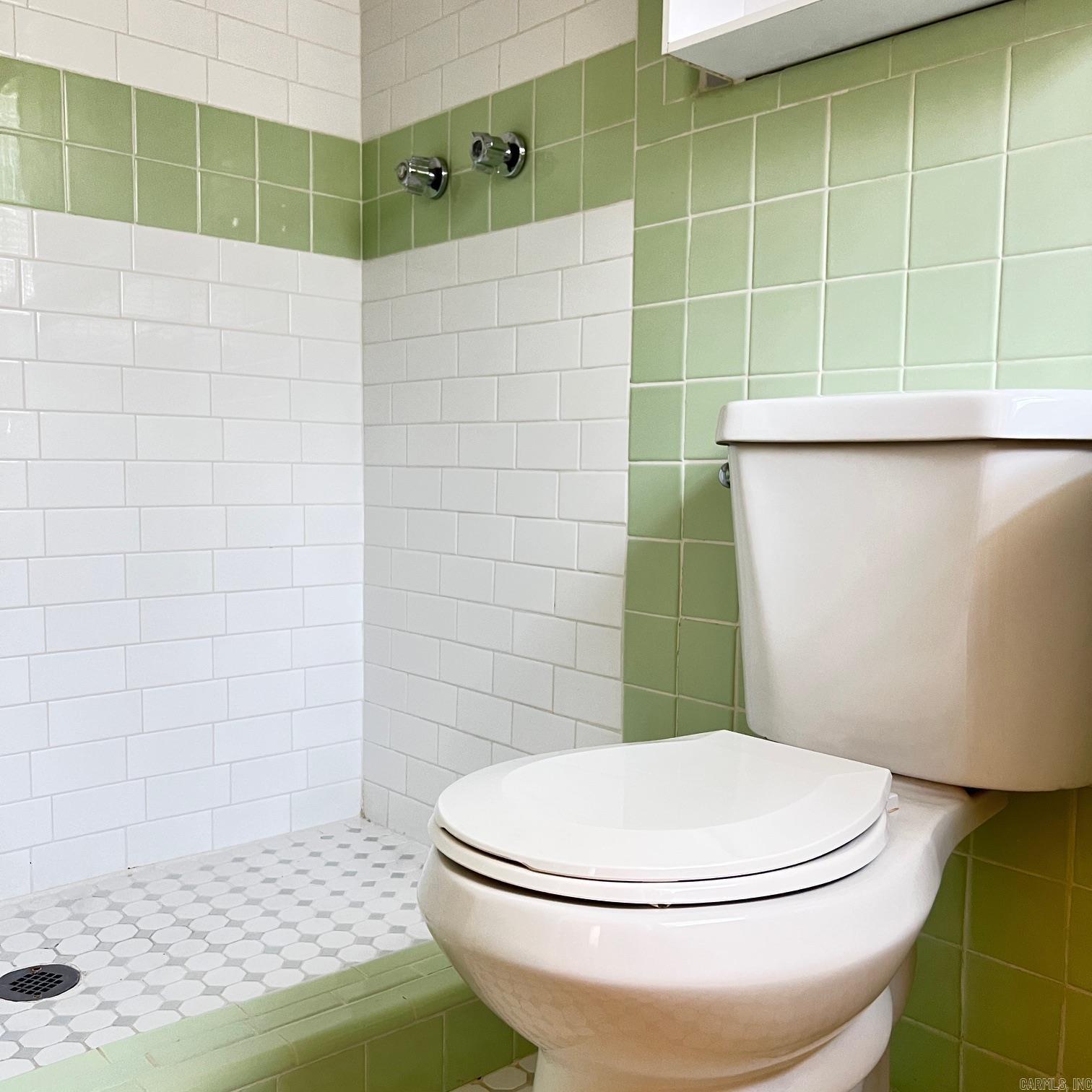 KINGWOOD PLACE - Residential