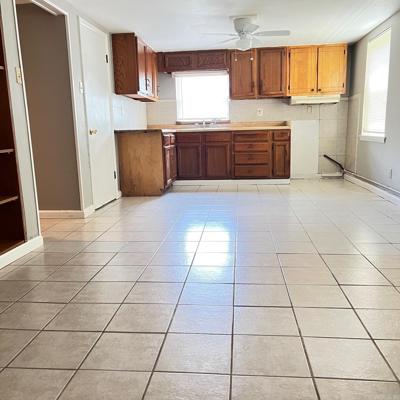 KINGWOOD PLACE - Residential