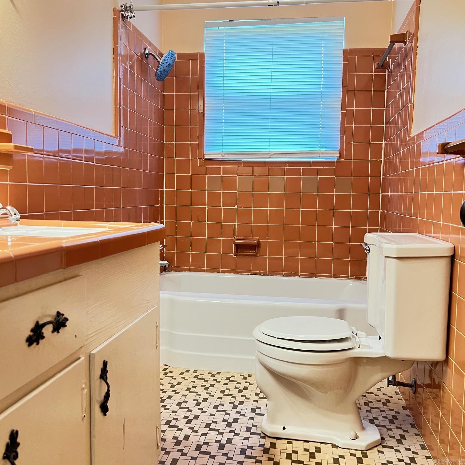 KINGWOOD PLACE - Residential