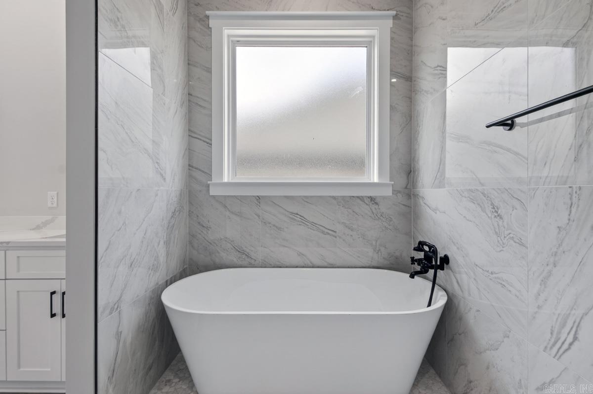 MILLERS GLENN - Residential