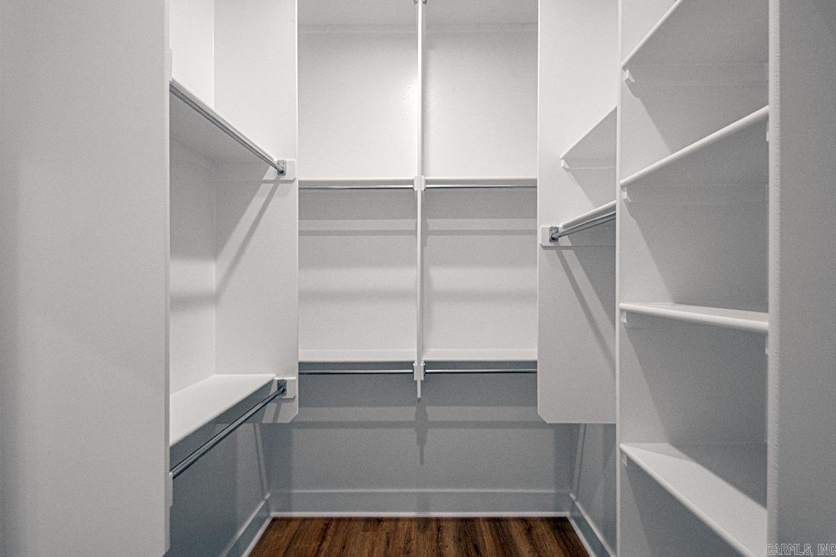 MILLERS GLENN - Residential