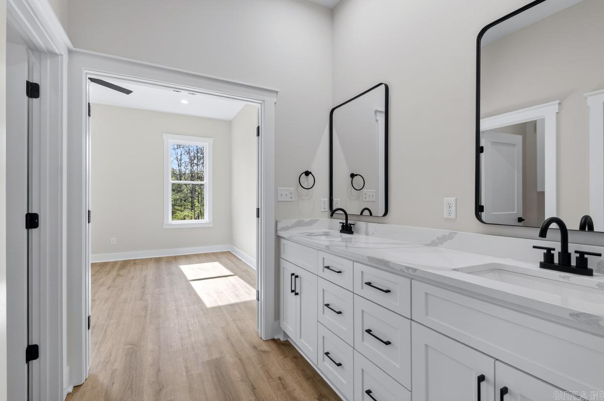 MILLERS GLENN - Residential