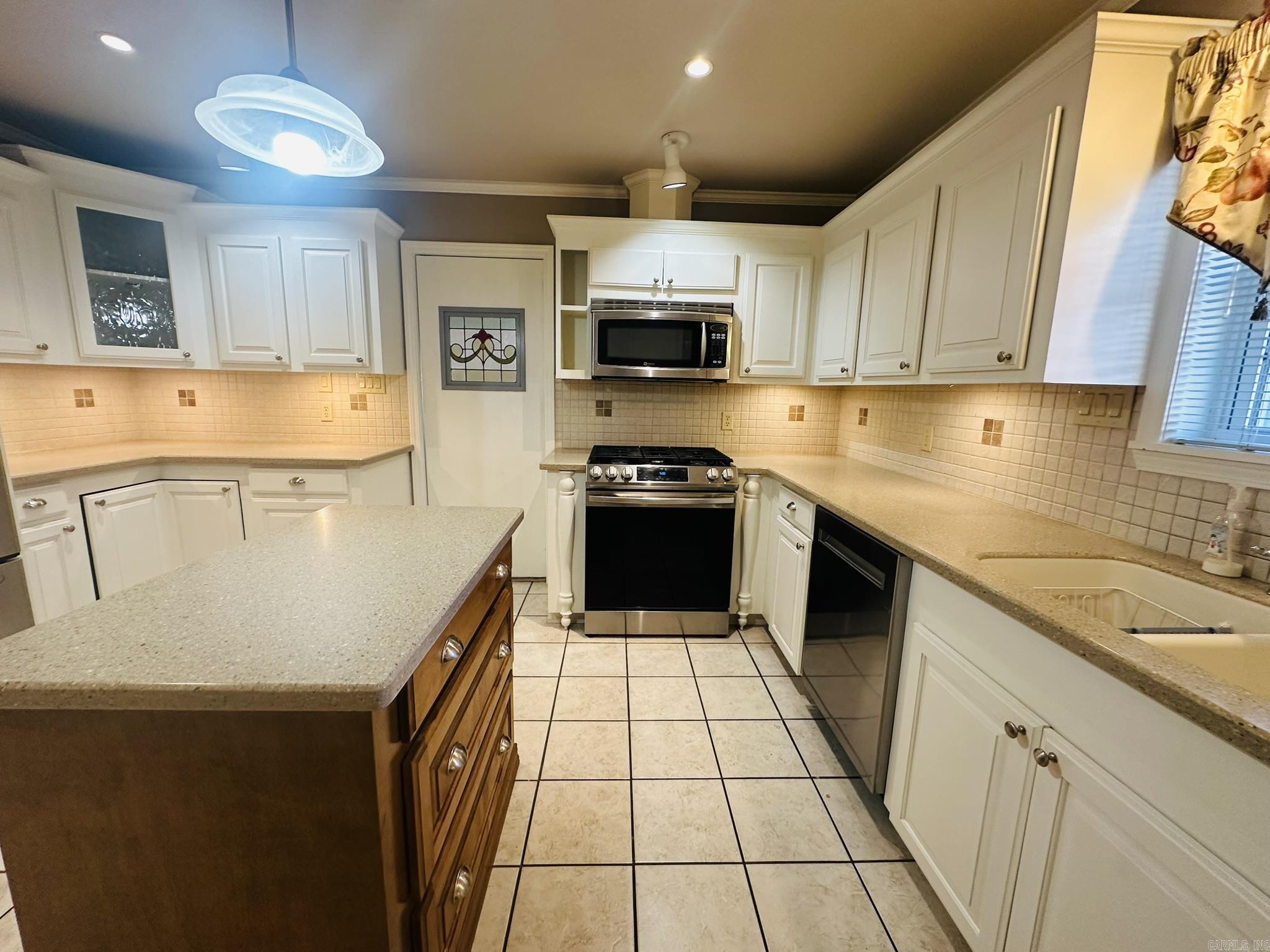 NORMAN ACRES - Residential