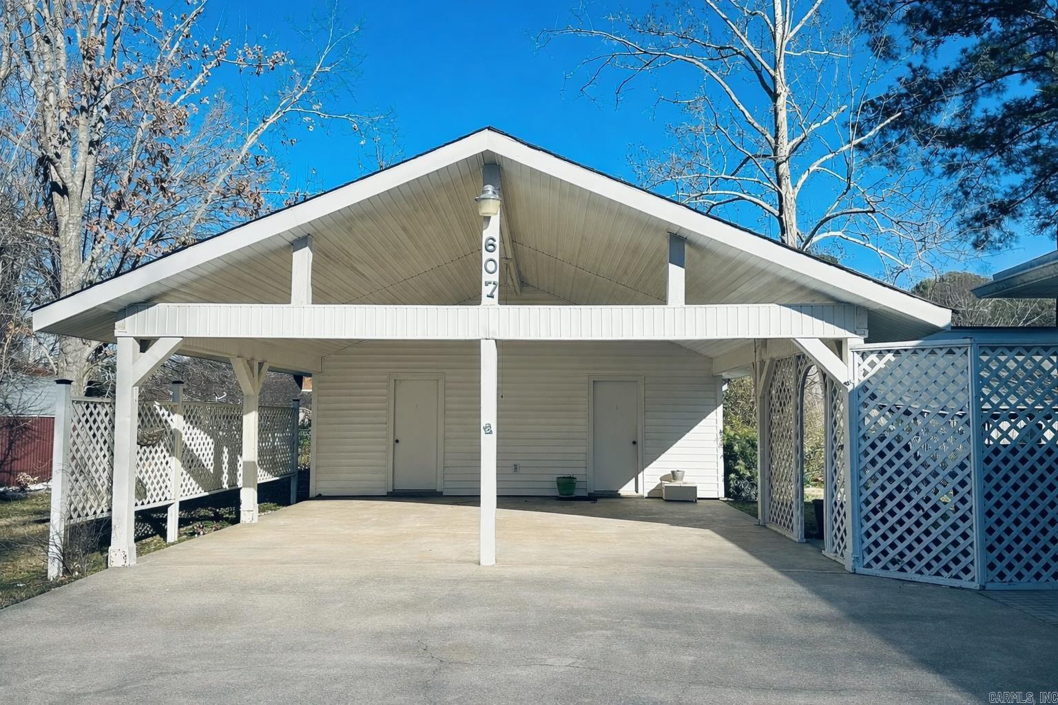 NORMAN ACRES - Residential