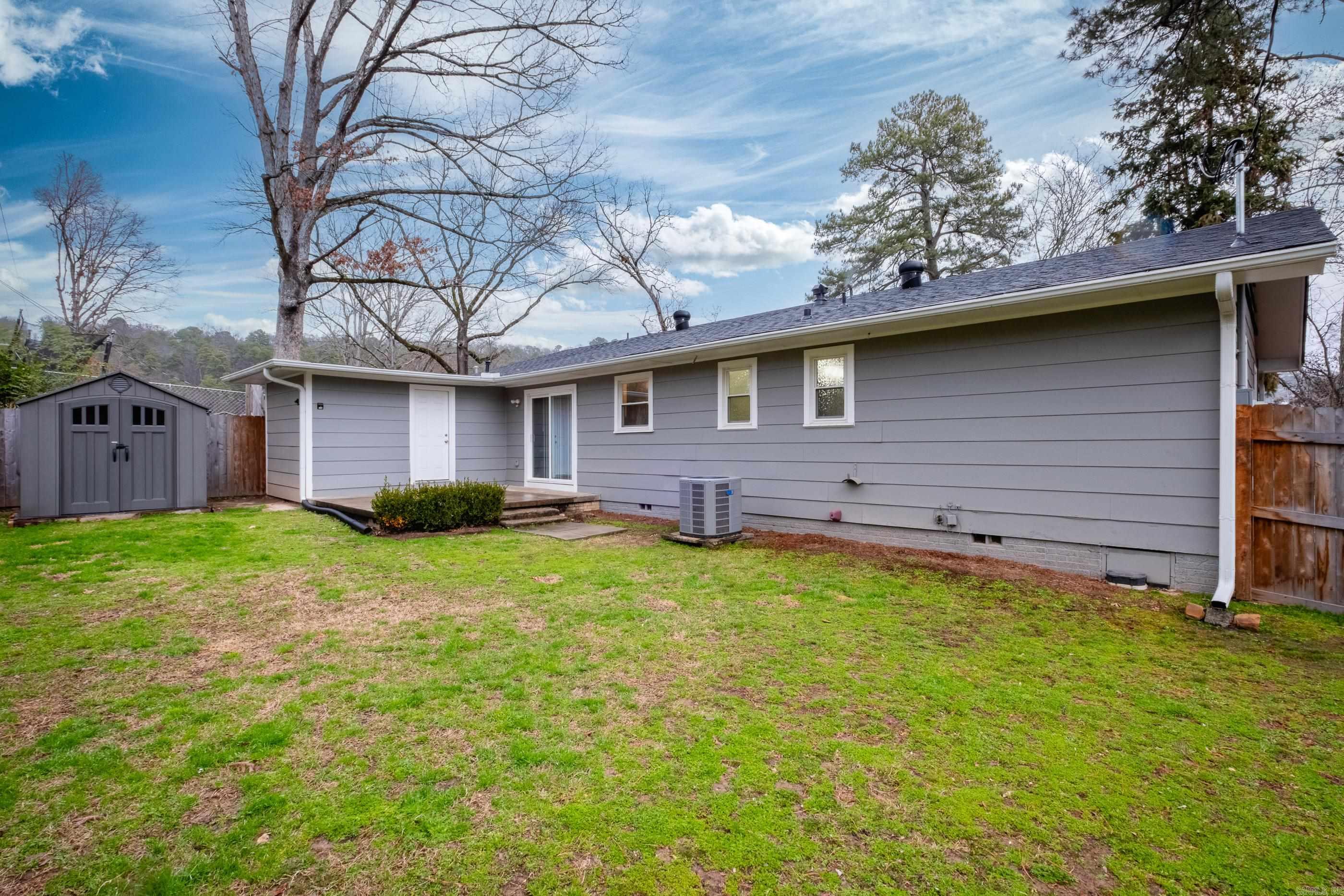 KINGWOOD PLACE - Residential