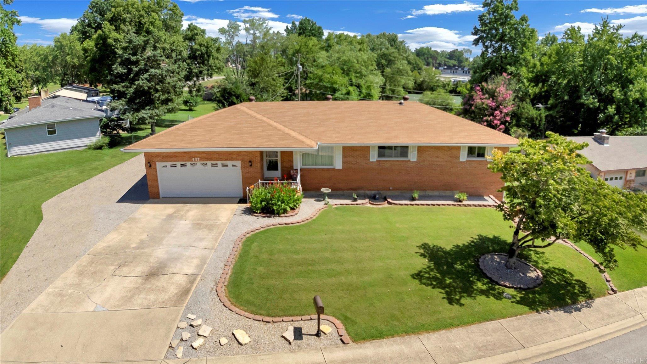 Broadmoor - Residential