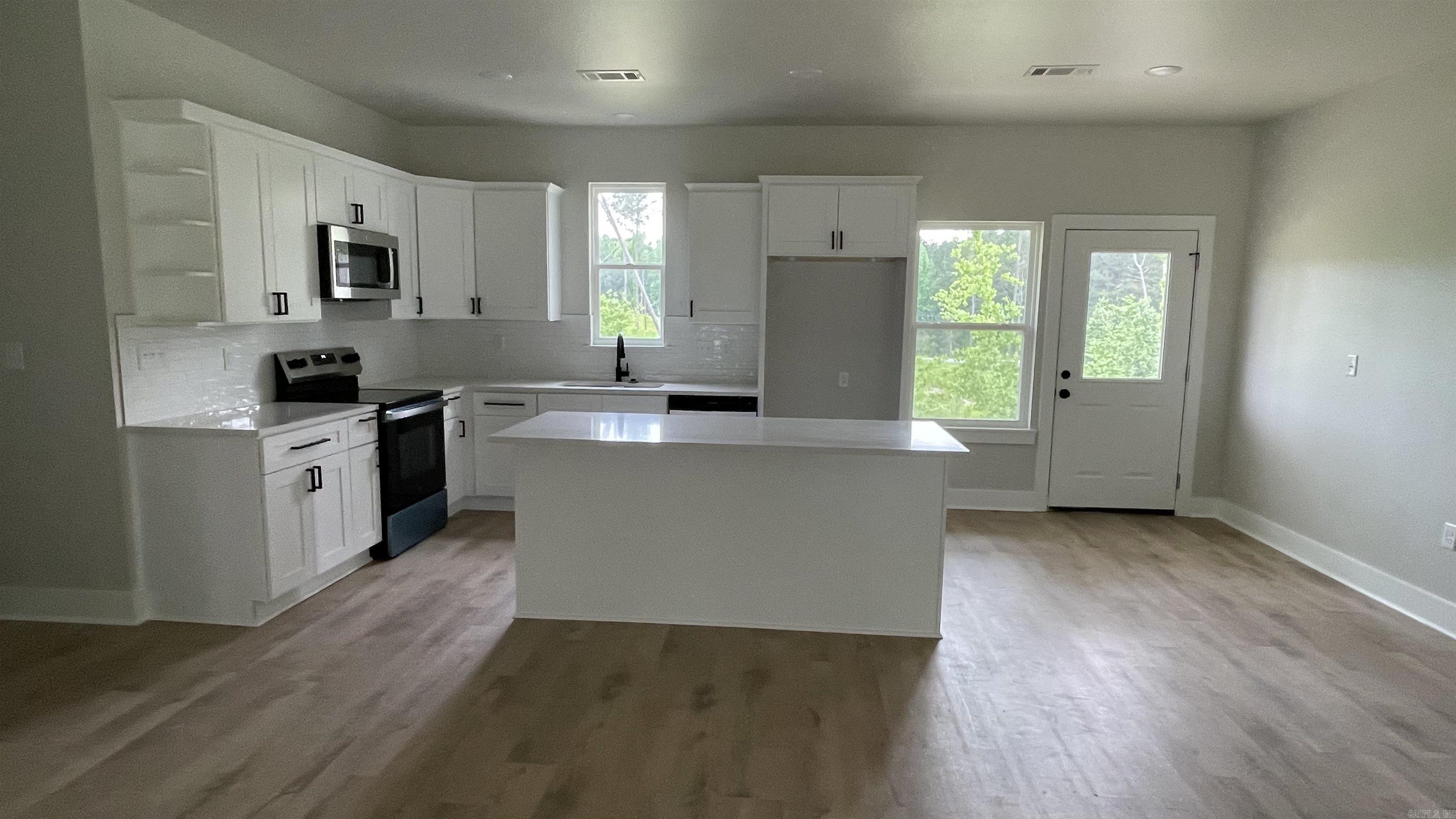 DALE ROAD ACRES PHASE 1 - Residential