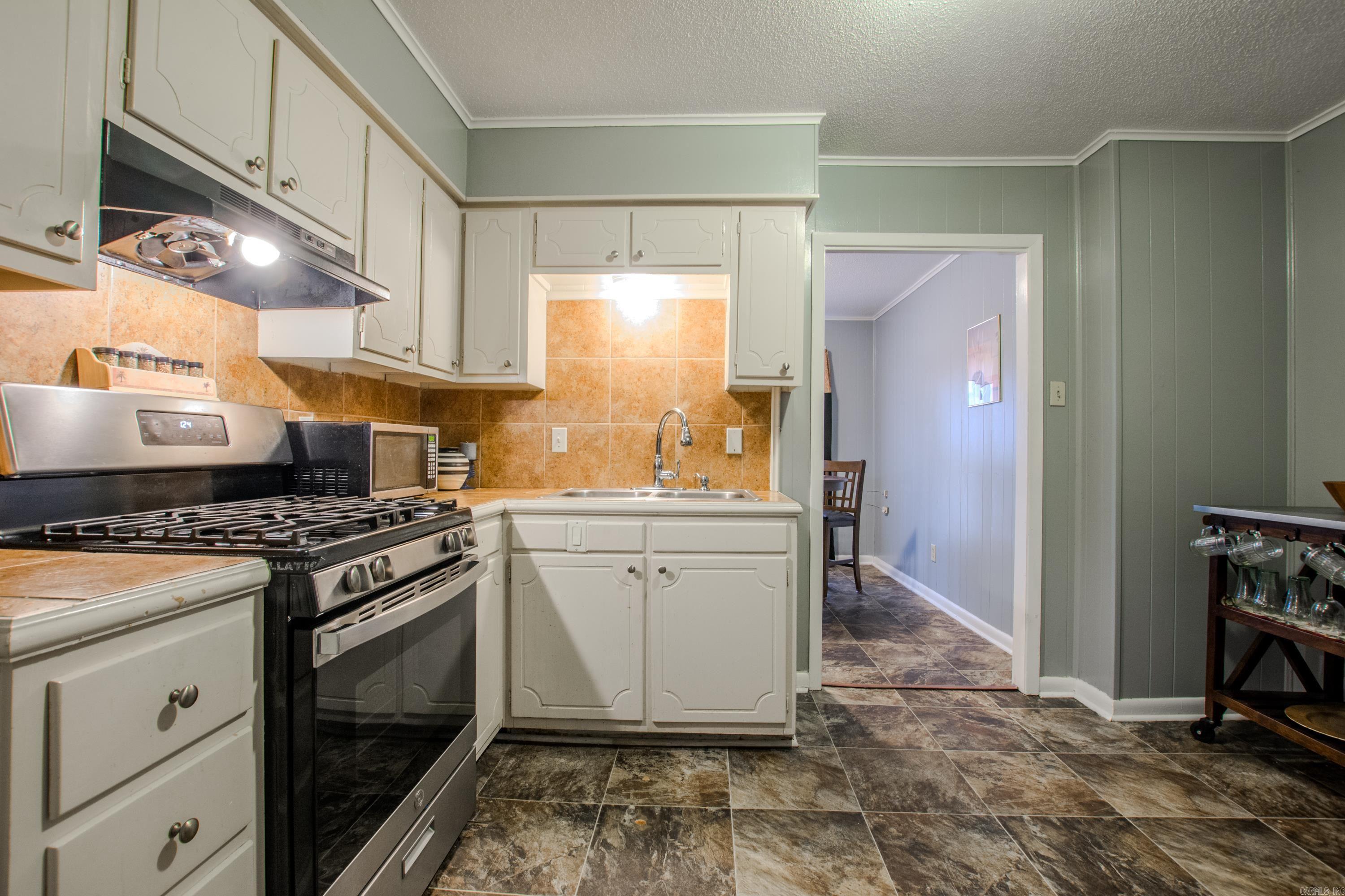 CASTLEWOOD - Residential