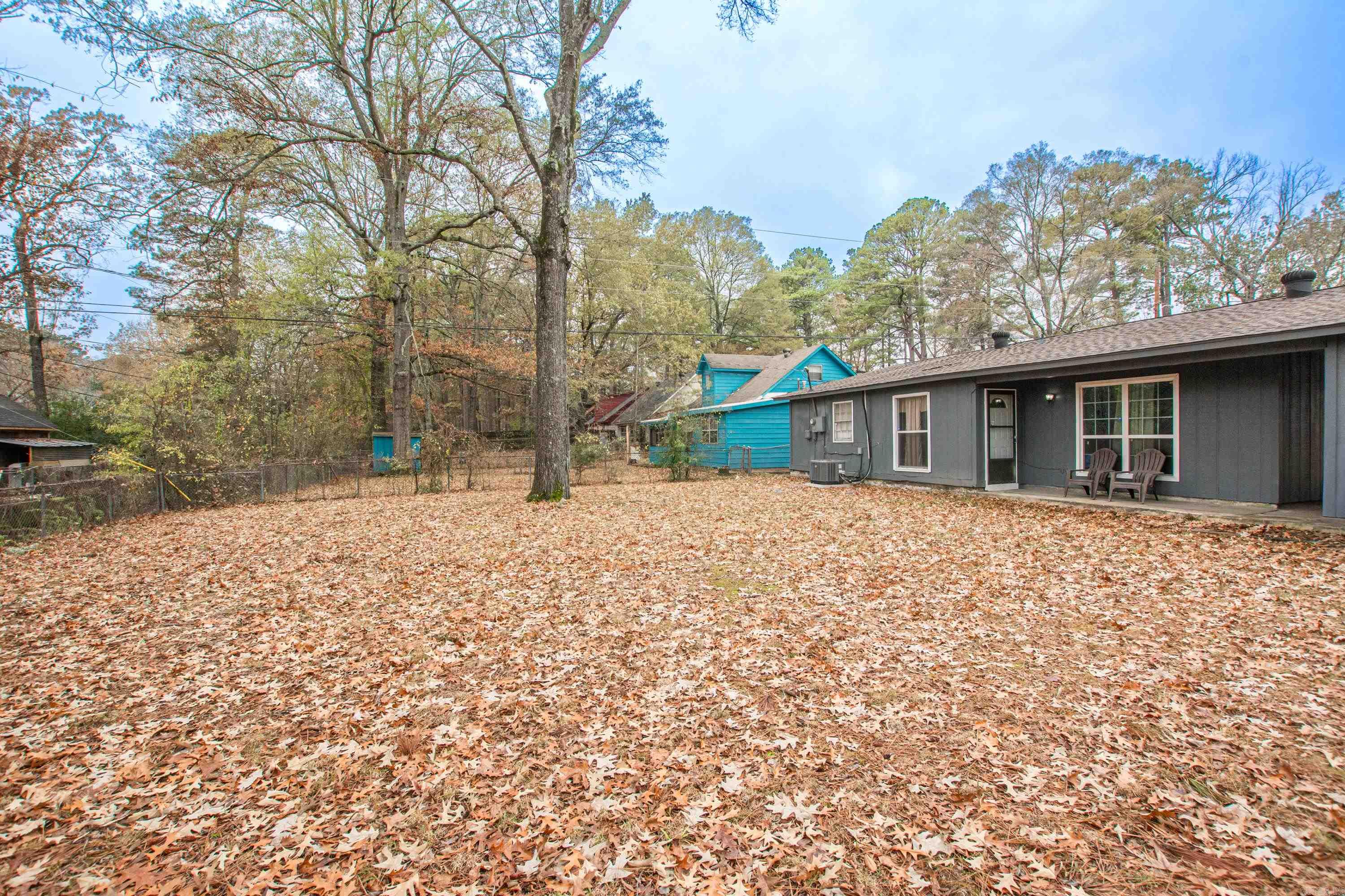 CASTLEWOOD - Residential