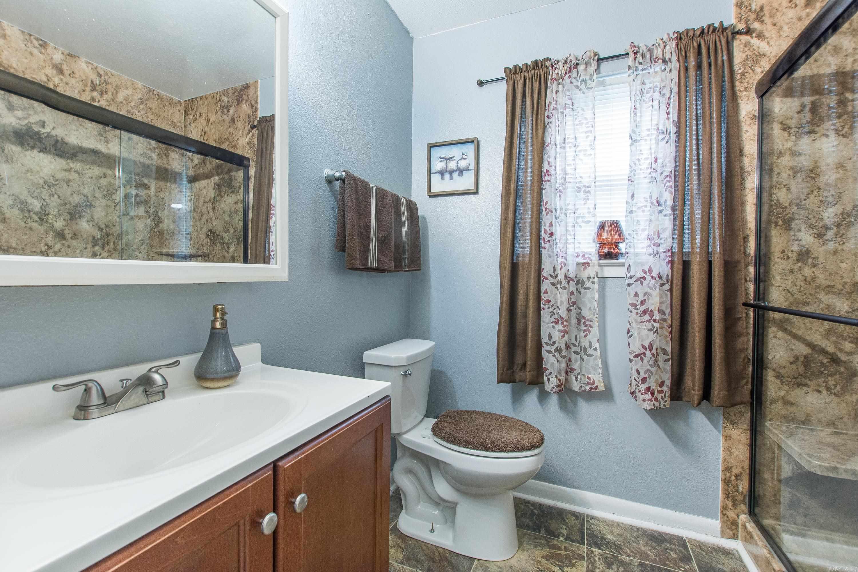 CASTLEWOOD - Residential