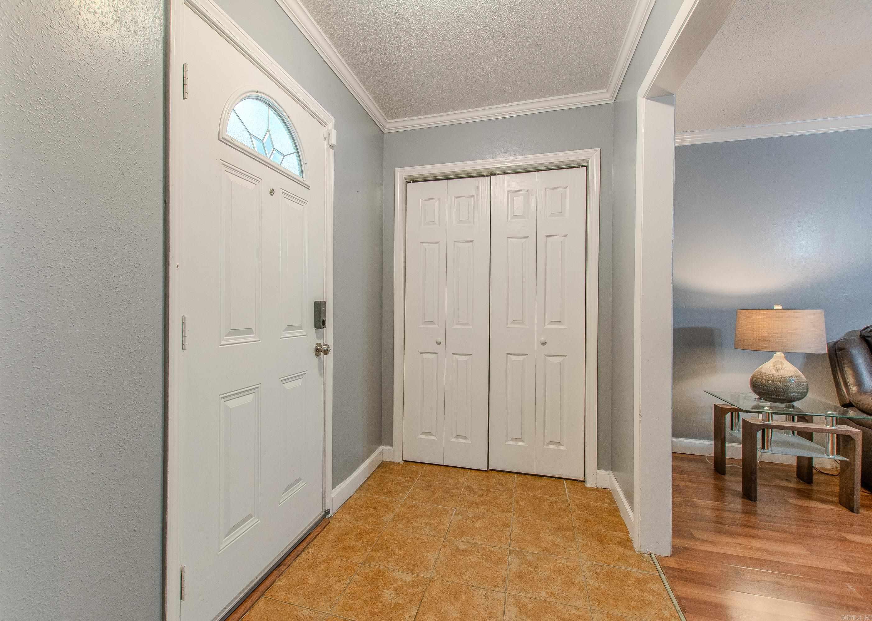 CASTLEWOOD - Residential