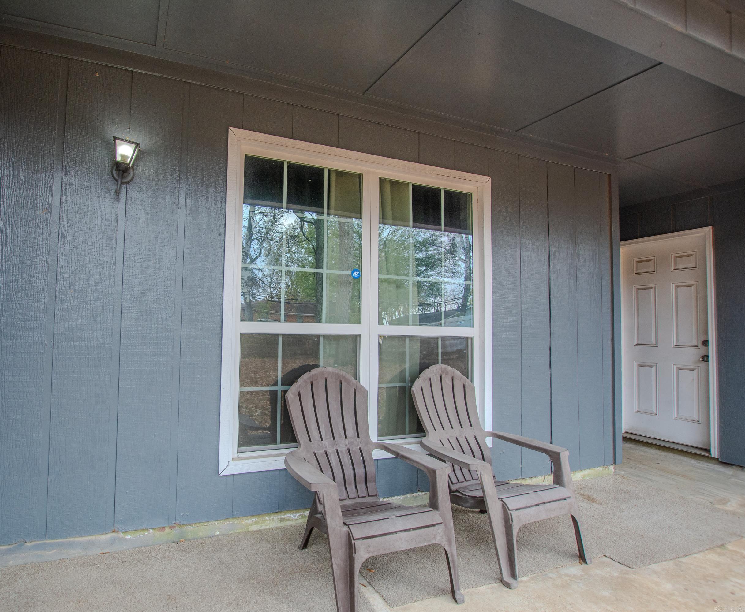 CASTLEWOOD - Residential