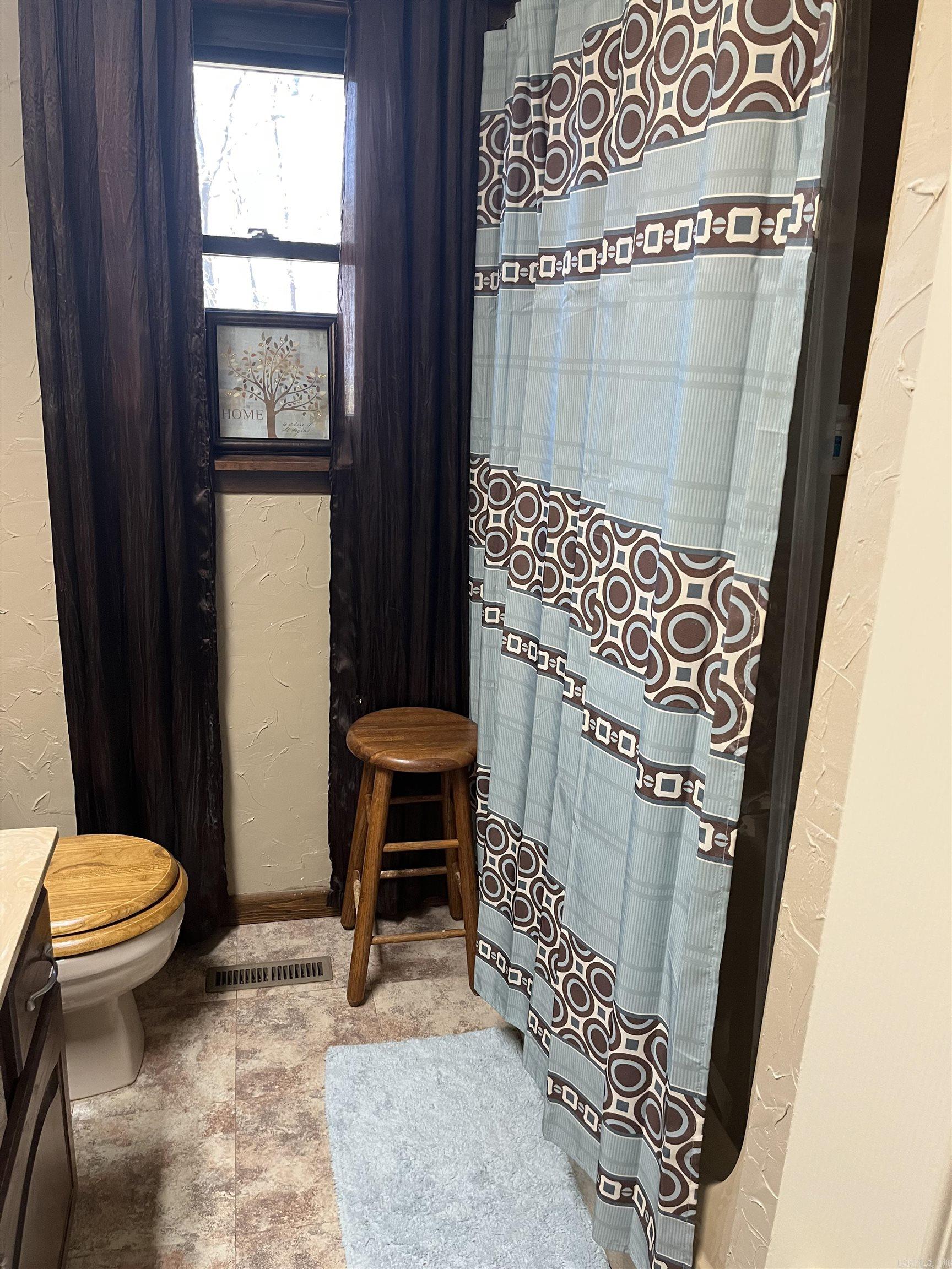 OAKWOOD ESTATES - Residential