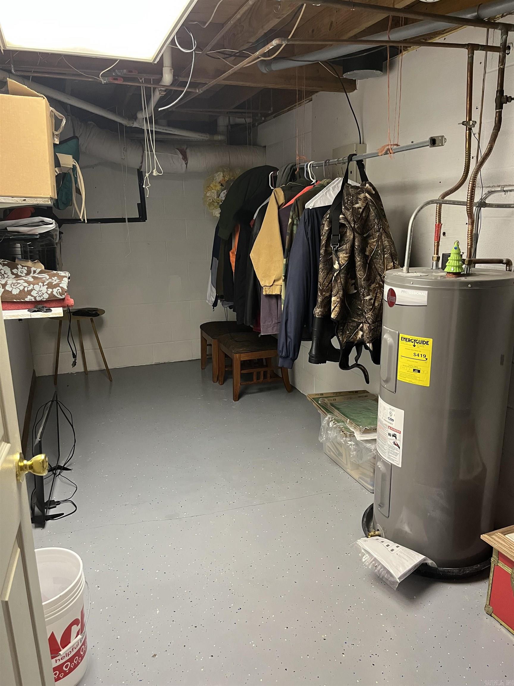 OAKWOOD ESTATES - Residential