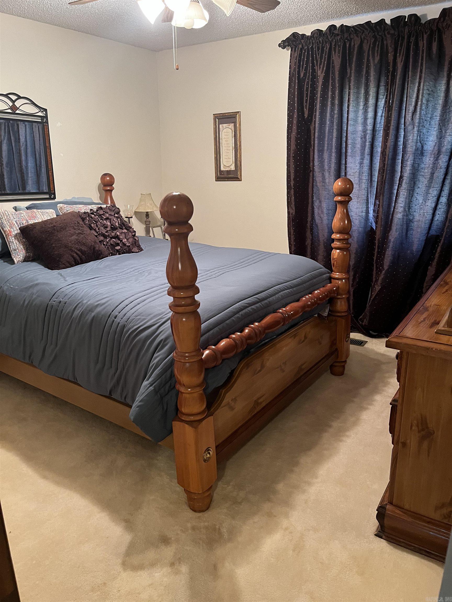 OAKWOOD ESTATES - Residential