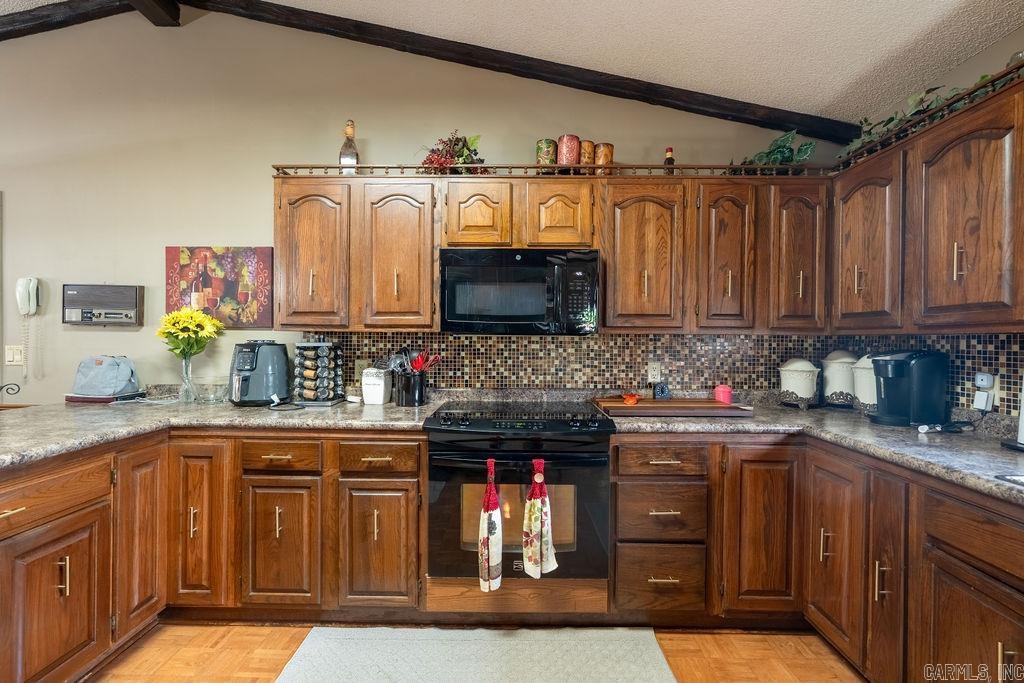 OAKWOOD ESTATES - Residential