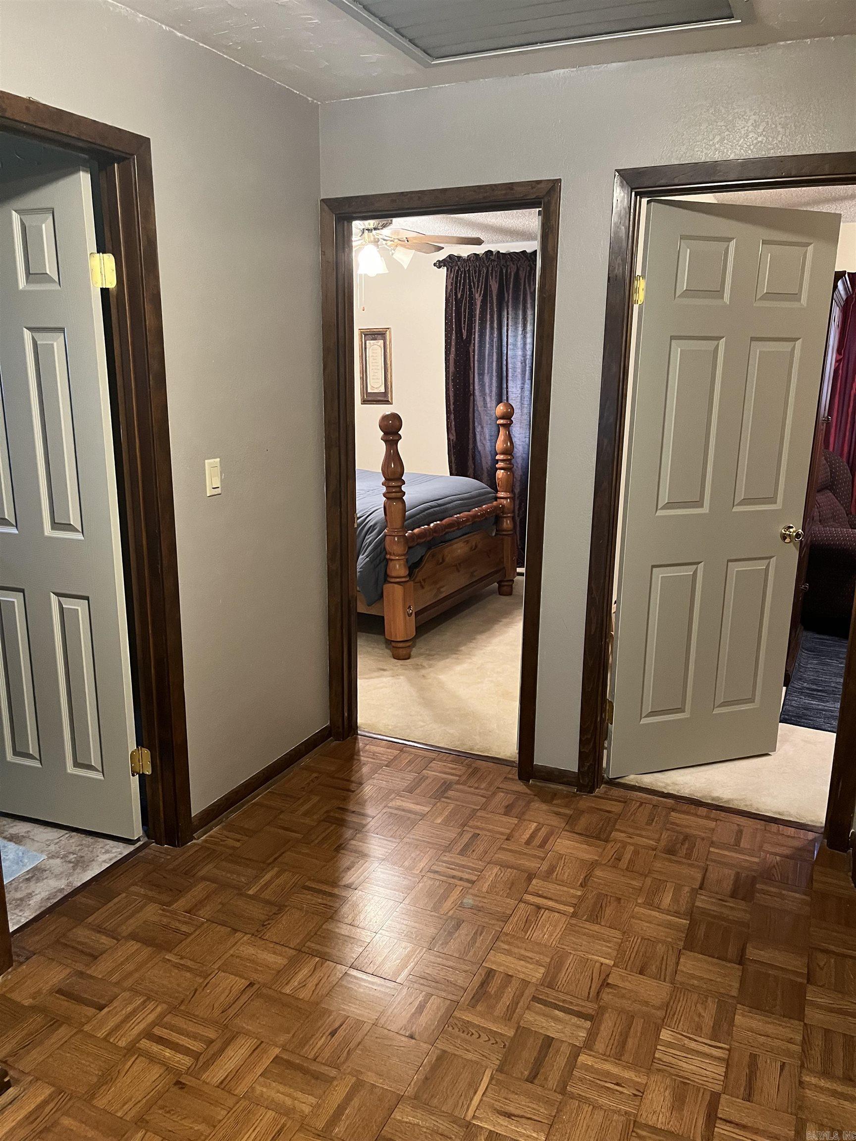 OAKWOOD ESTATES - Residential