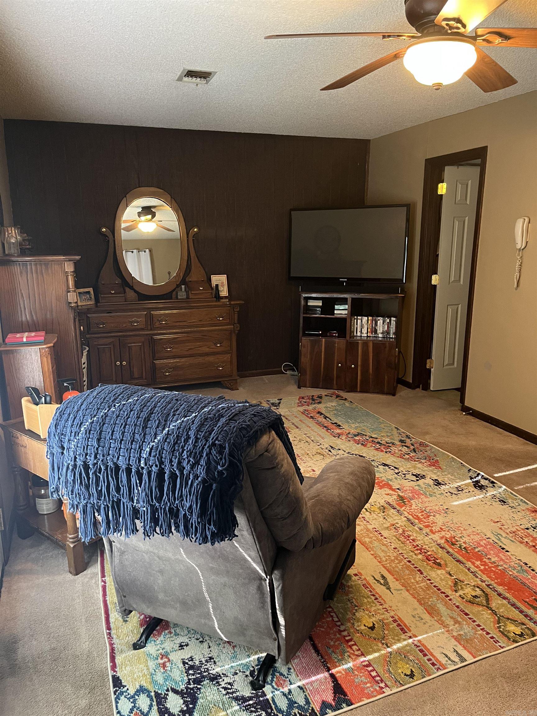 OAKWOOD ESTATES - Residential