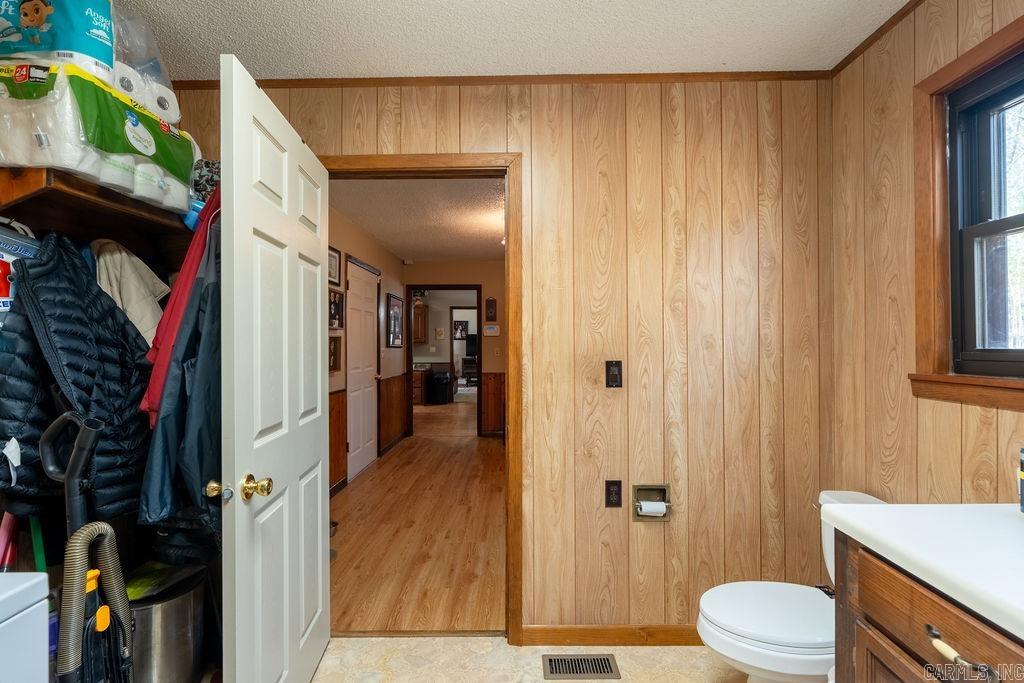 OAKWOOD ESTATES - Residential