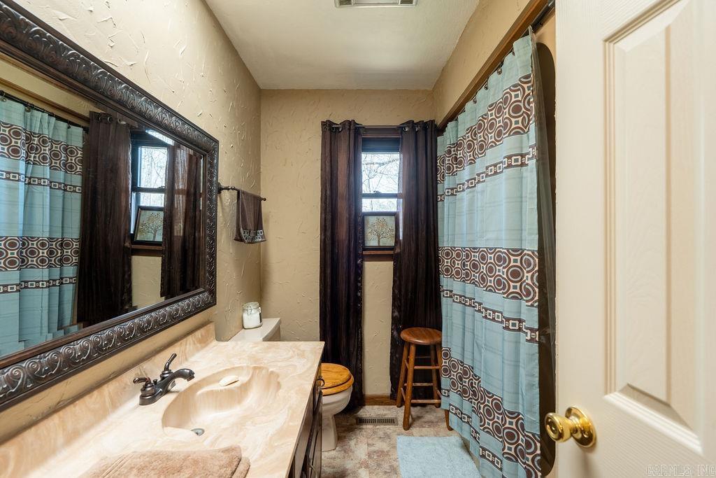 OAKWOOD ESTATES - Residential