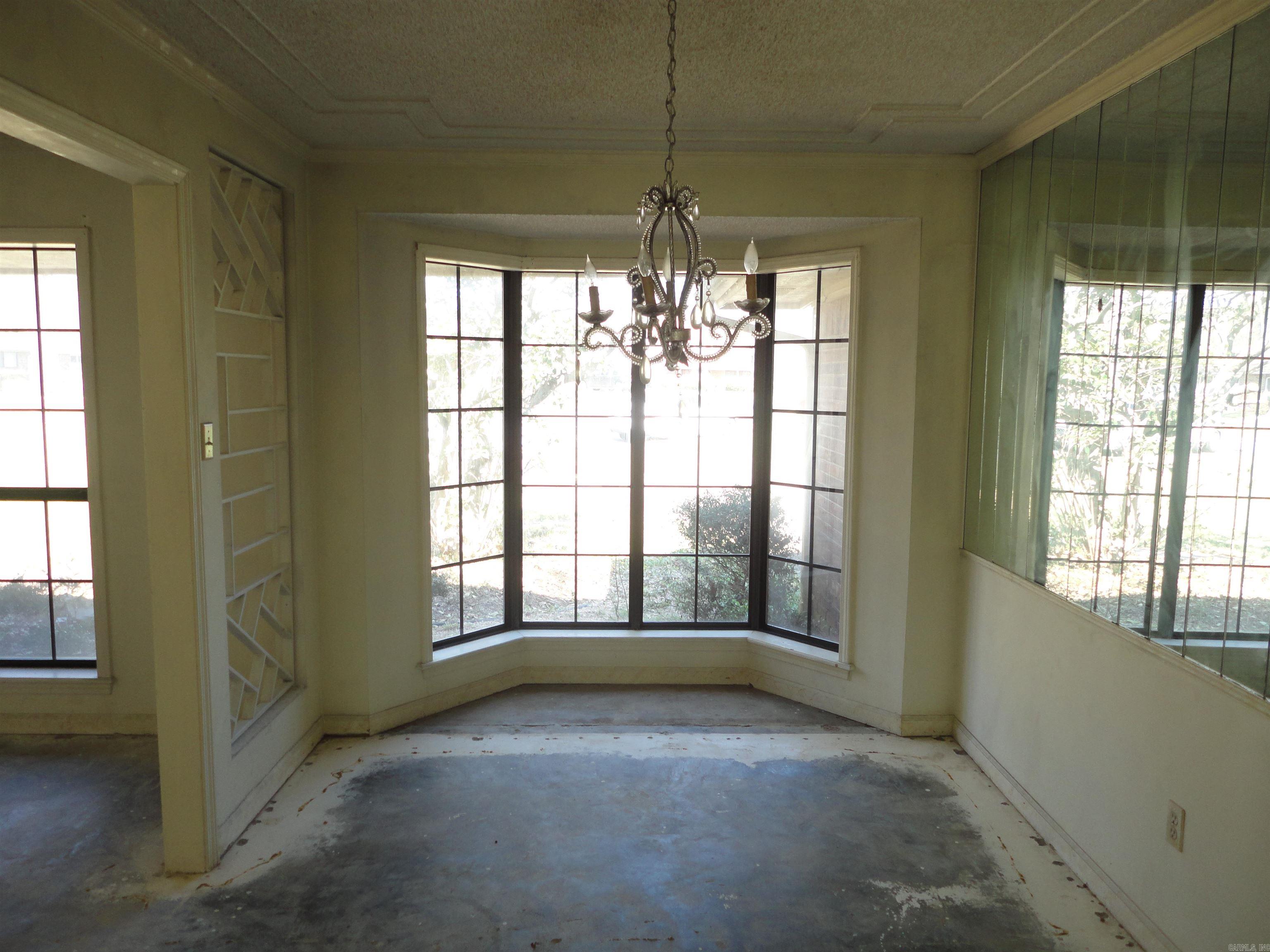 WINDSOR PLACE - Residential