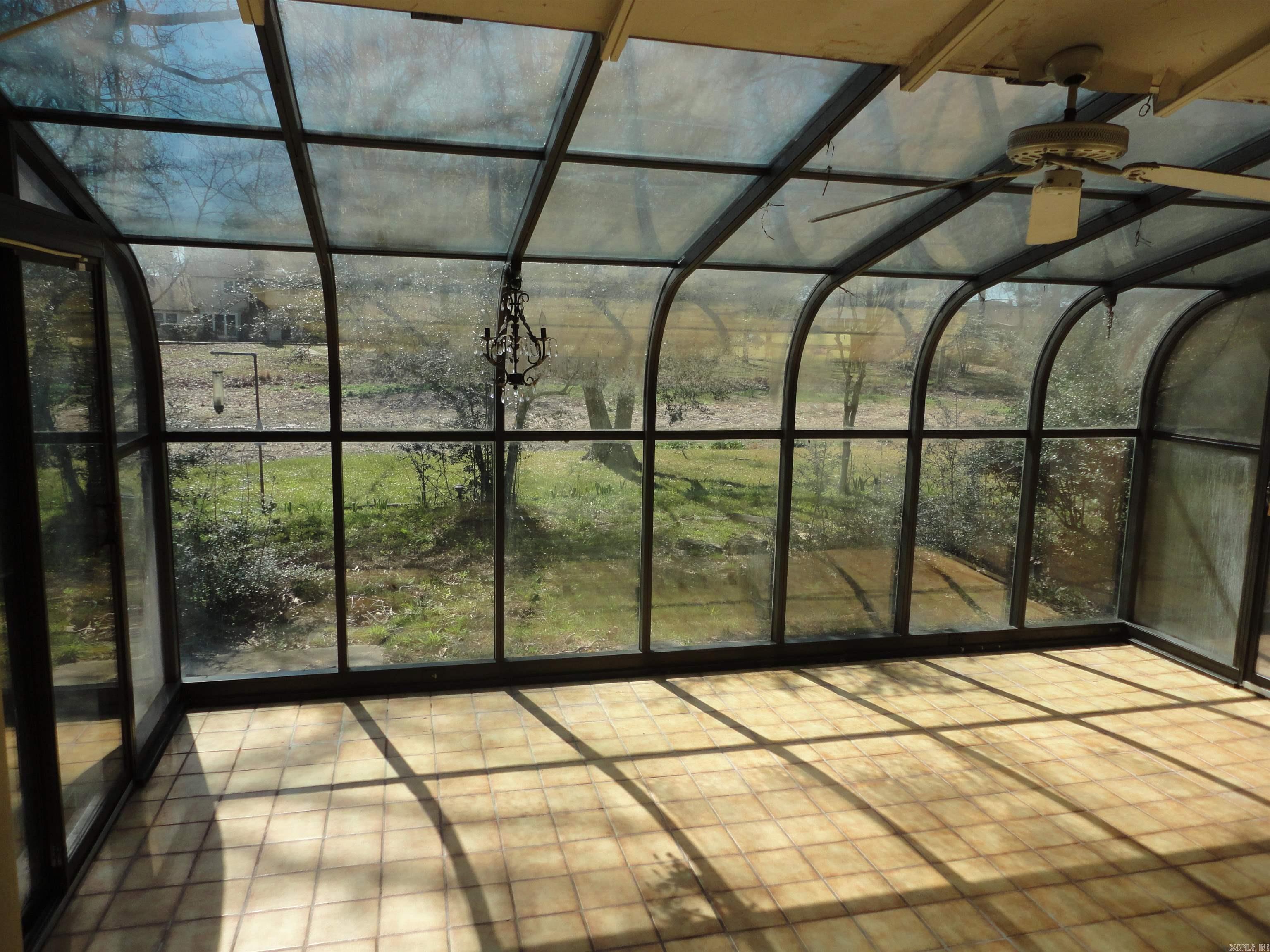 WINDSOR PLACE - Residential