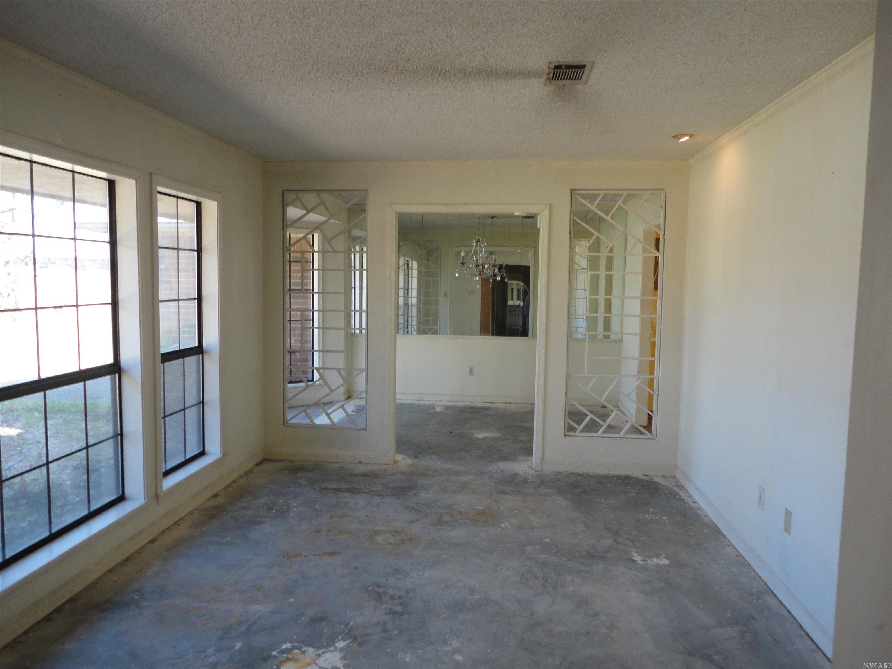 WINDSOR PLACE - Residential