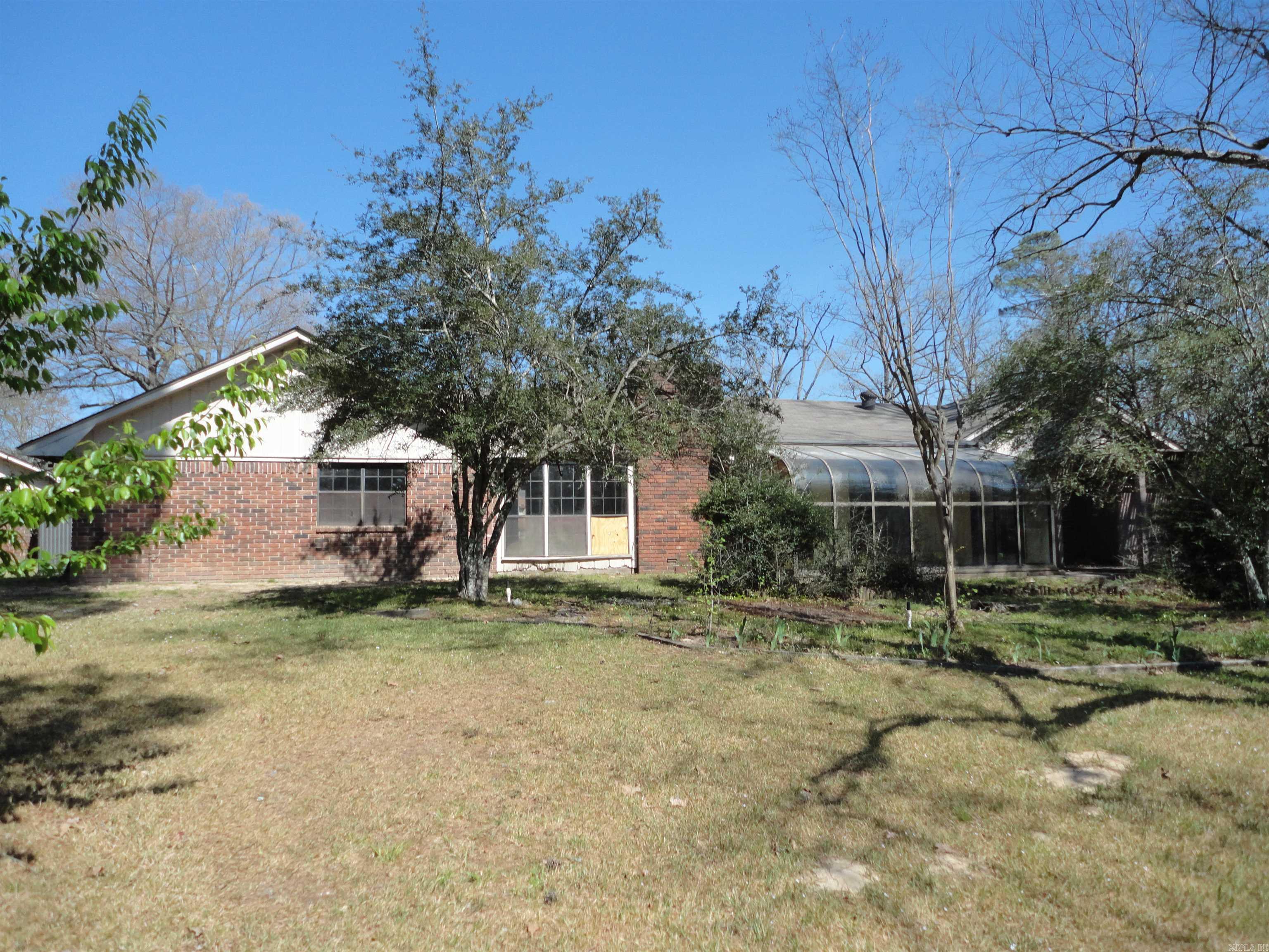 WINDSOR PLACE - Residential