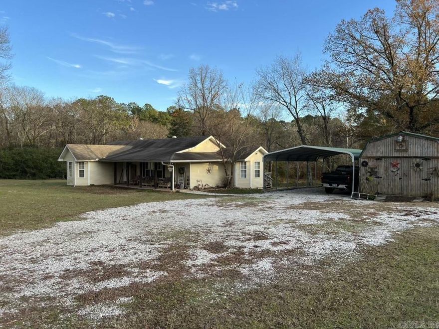 Beautiful 3 Bedroom 2 Bath Home on 3.9 Acres setting in the country, and ready for your family. . Has tornado shelter. Convenient to Bismarck, Hot Springs, Arkadelphia Malvern & all the area lakes. More pictures coming soon