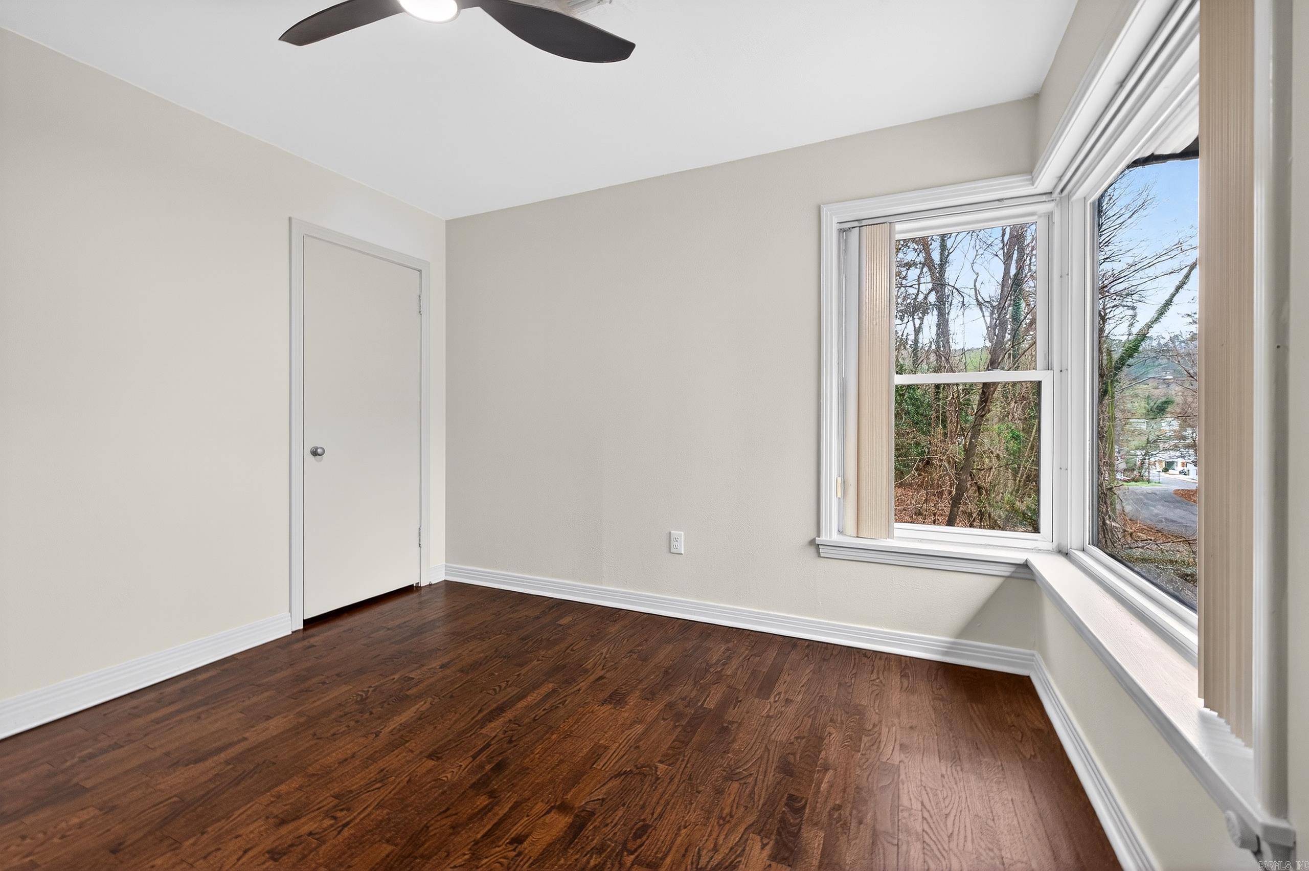 EDDY & LONGINOTTI - Residential