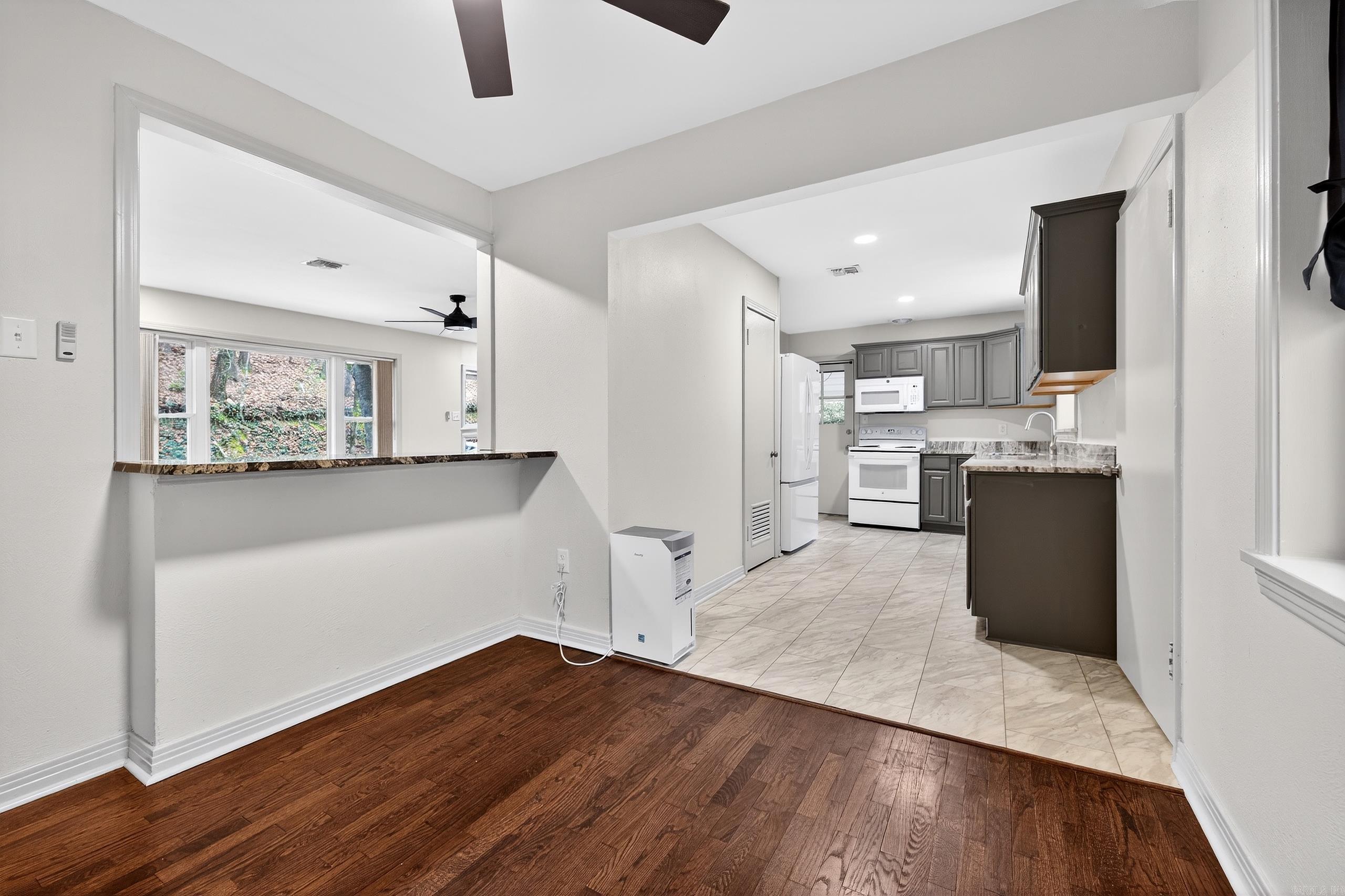 EDDY & LONGINOTTI - Residential