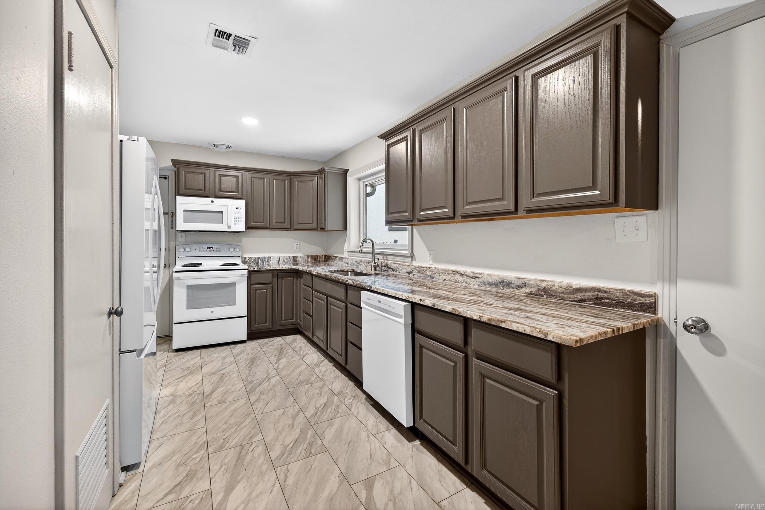 EDDY & LONGINOTTI - Residential