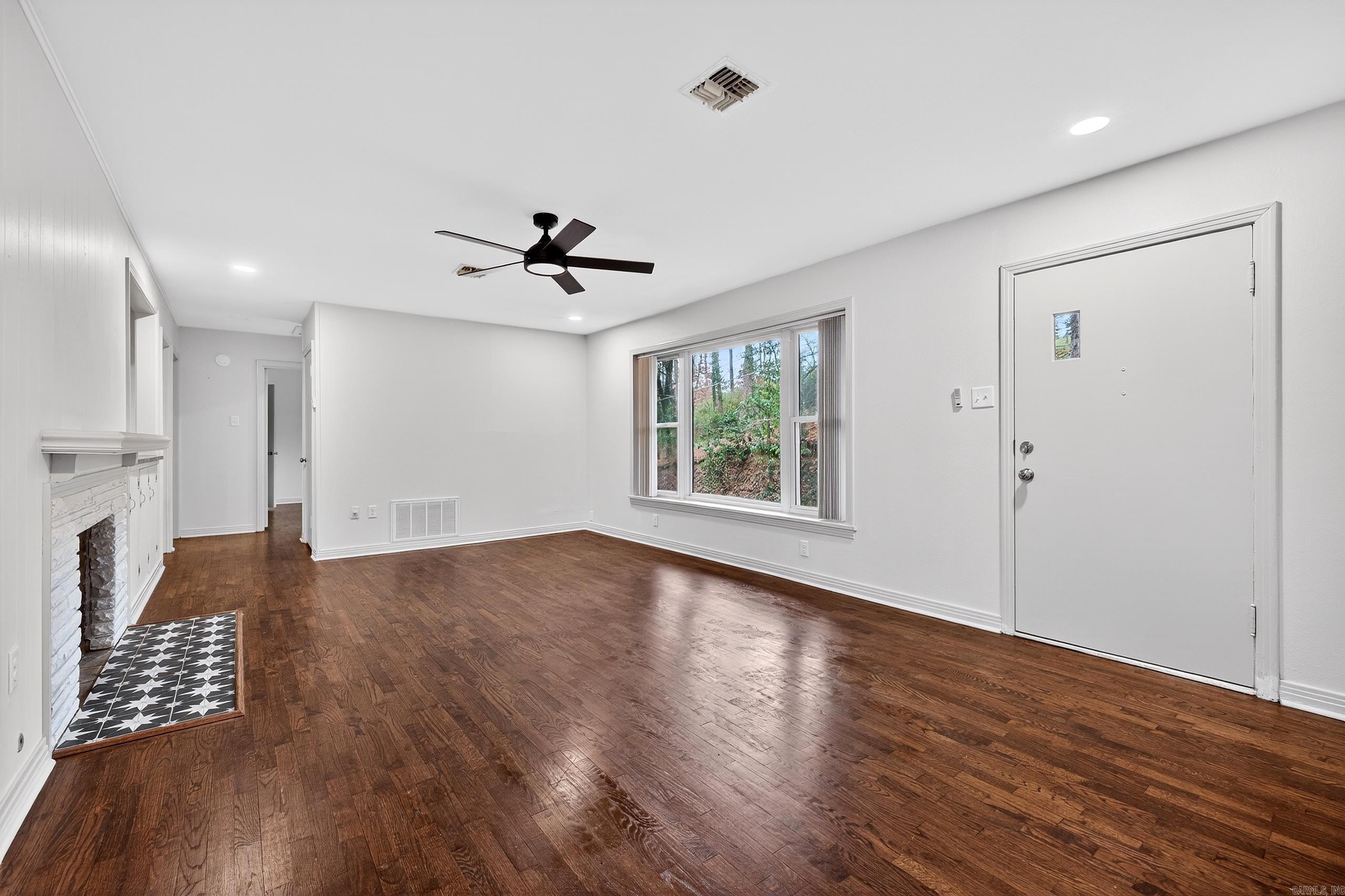 EDDY & LONGINOTTI - Residential