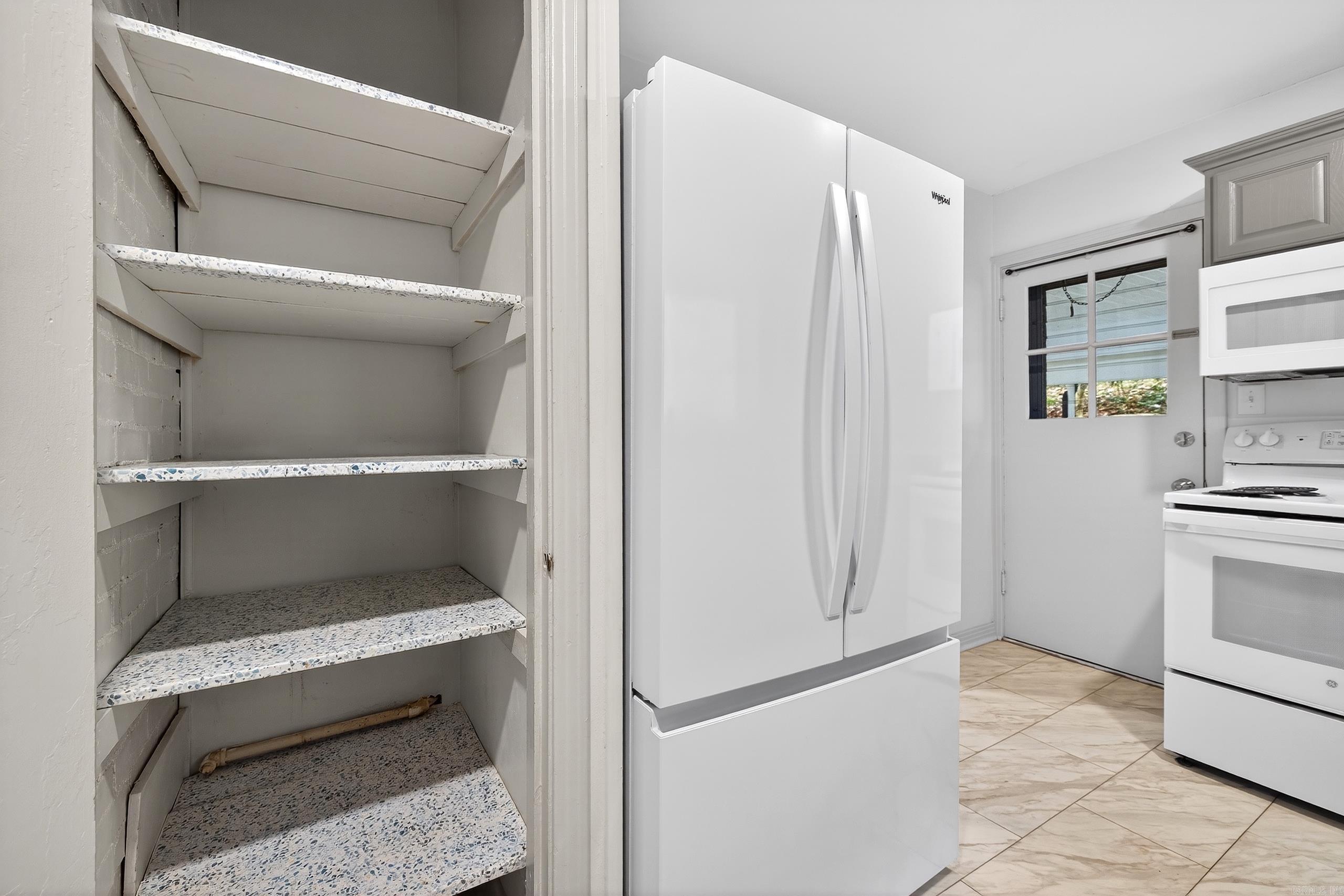 EDDY & LONGINOTTI - Residential