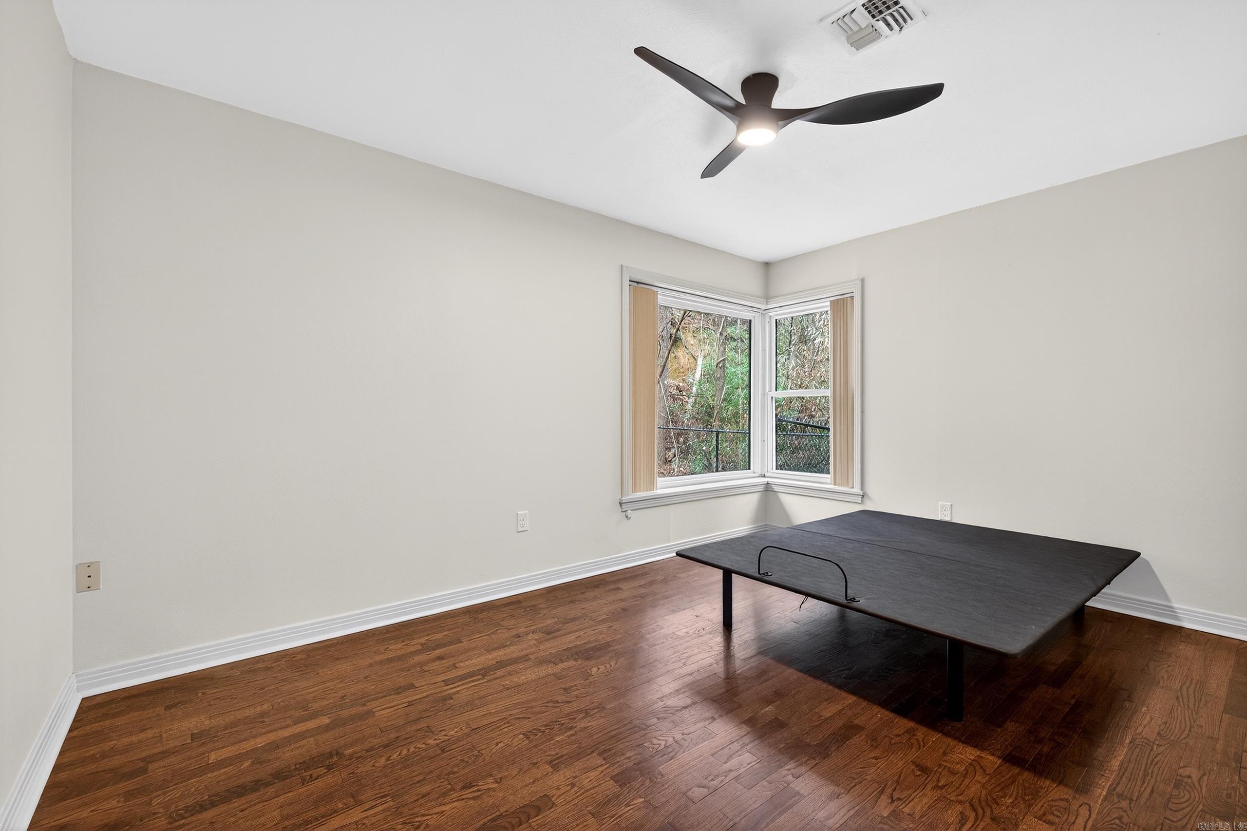 EDDY & LONGINOTTI - Residential